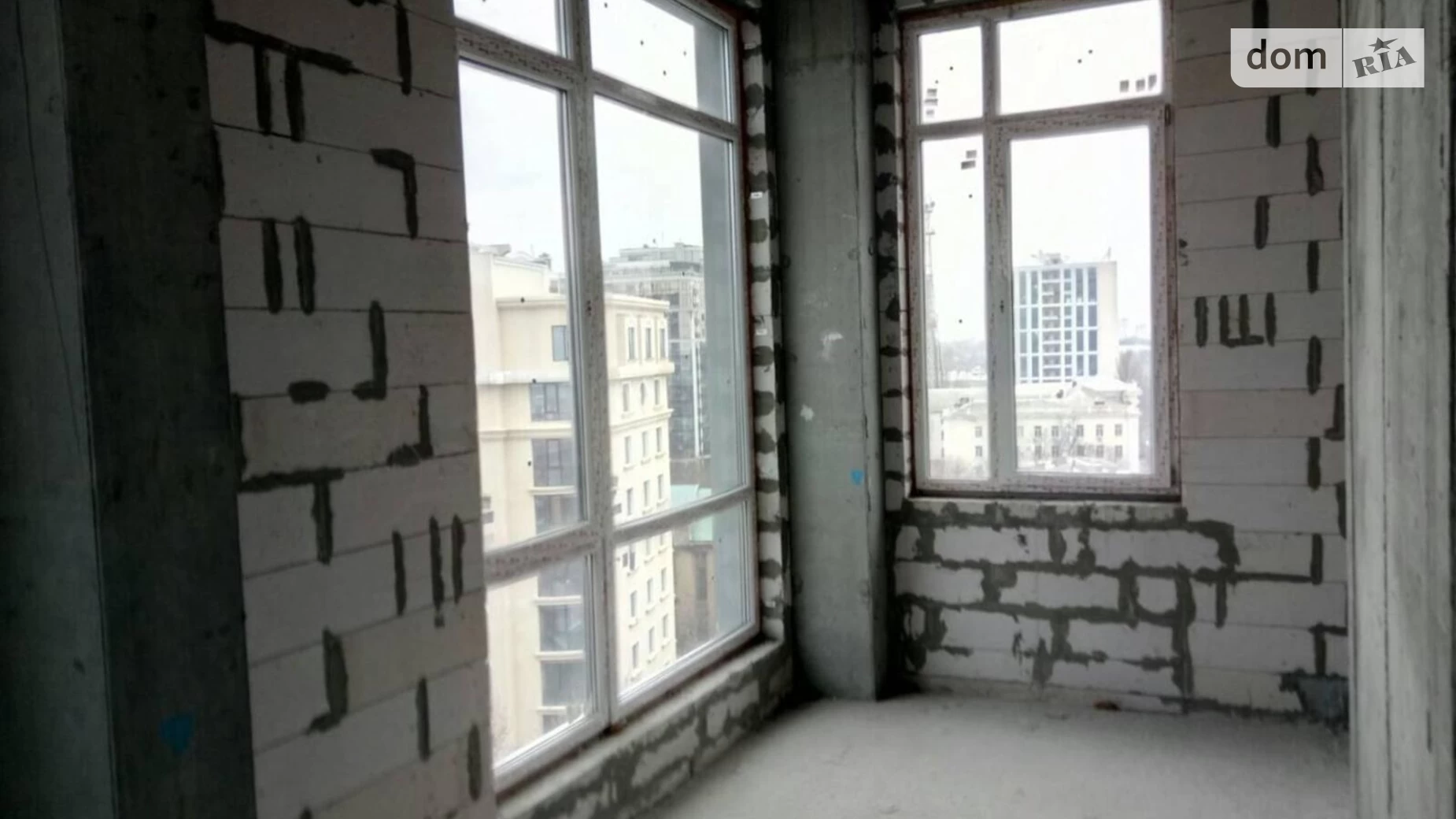 Продается 5-комнатная квартира 161.4 кв. м в Одессе, ул. Отрадная