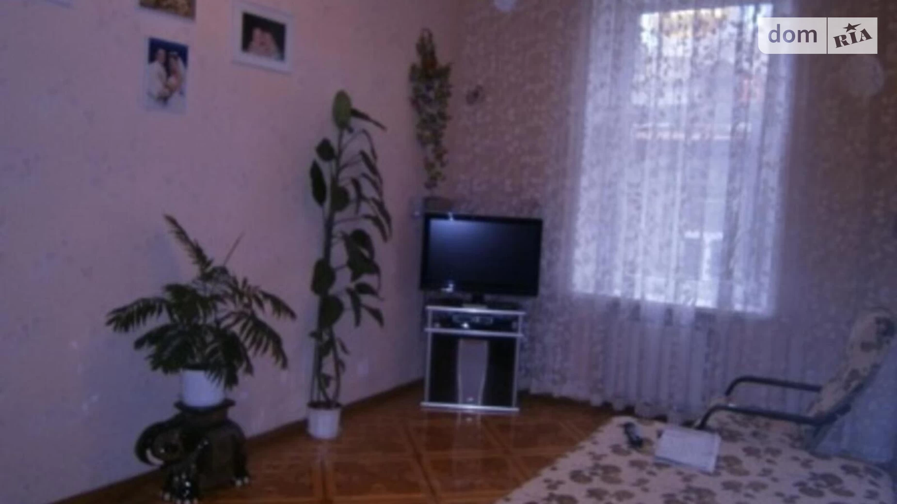 Продається 3-кімнатна квартира 68.7 кв. м у Одесі, вул. Рішельєвська