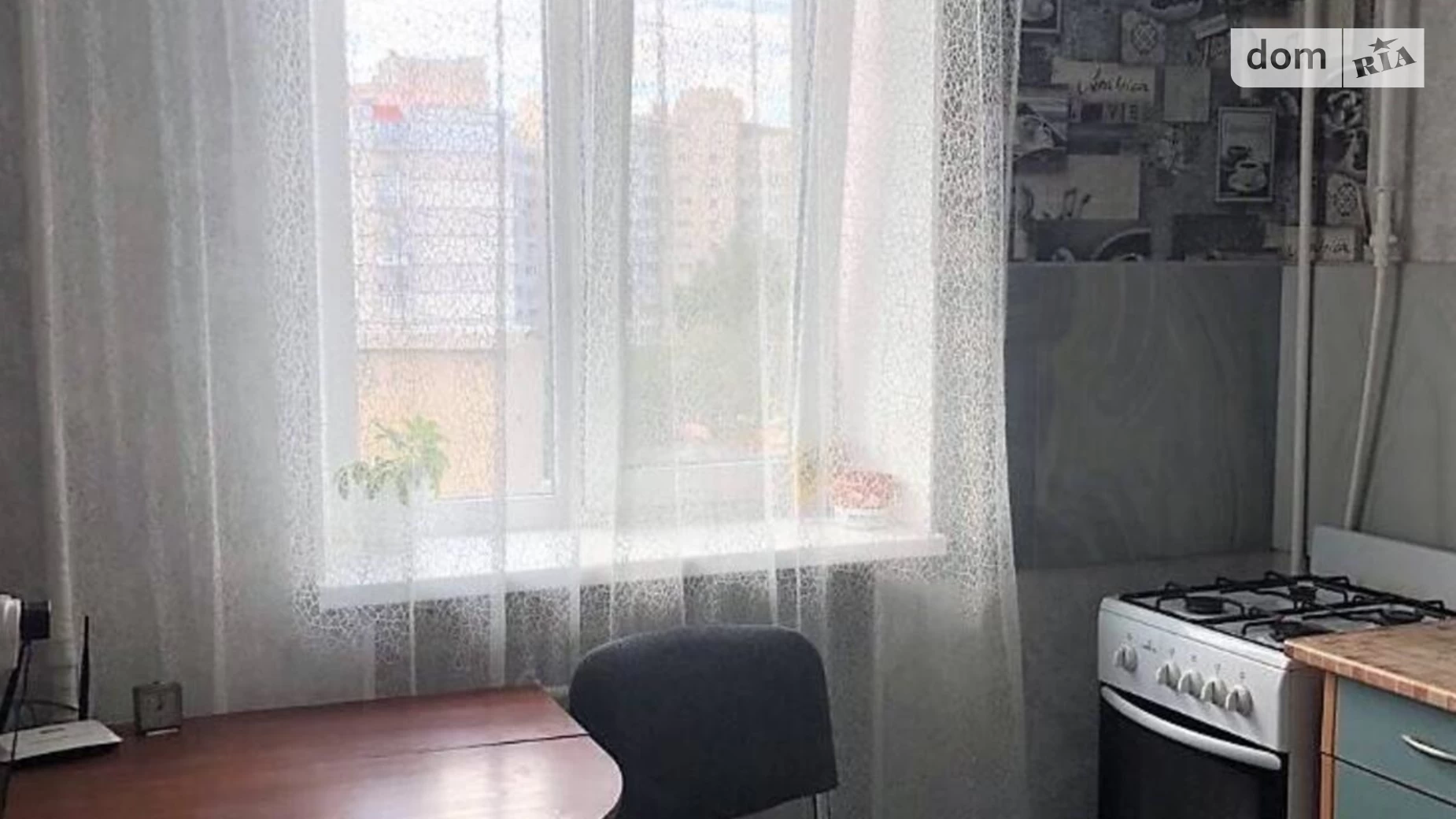 Продається 2-кімнатна квартира 43 кв. м у Одесі, вул. Новосельського