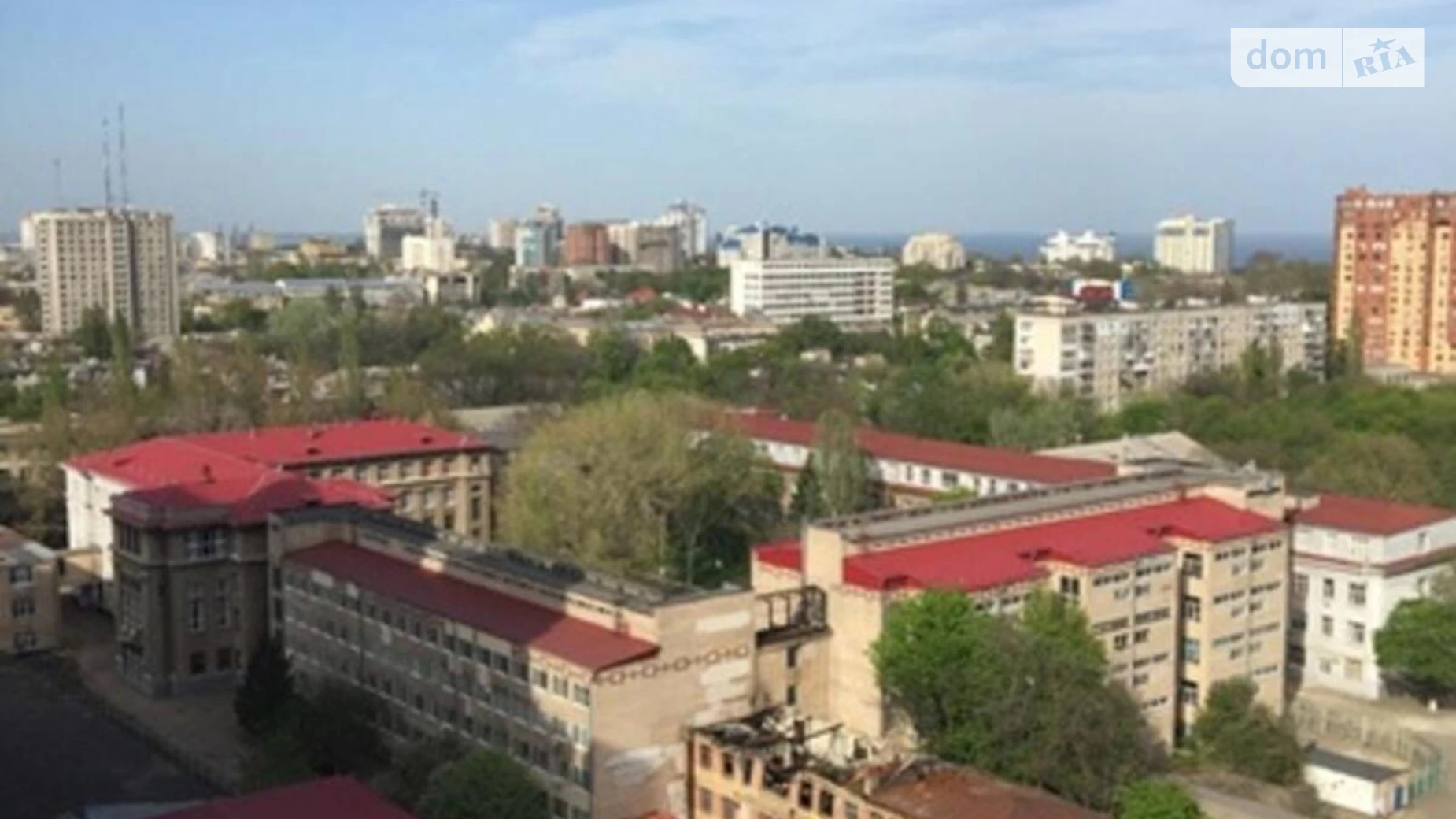 Продается 2-комнатная квартира 72.5 кв. м в Одессе, ул. Среднефонтанская