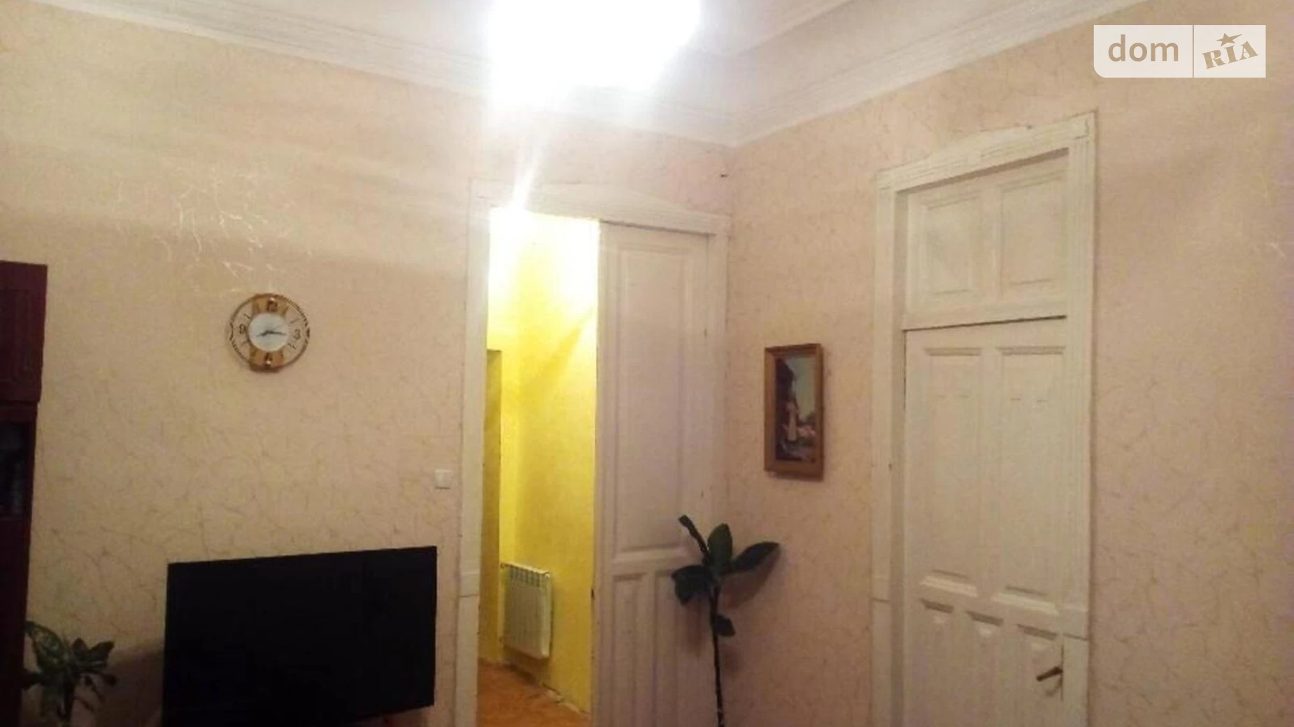 Продається 3-кімнатна квартира 61 кв. м у Одесі, вул. Кузнечна