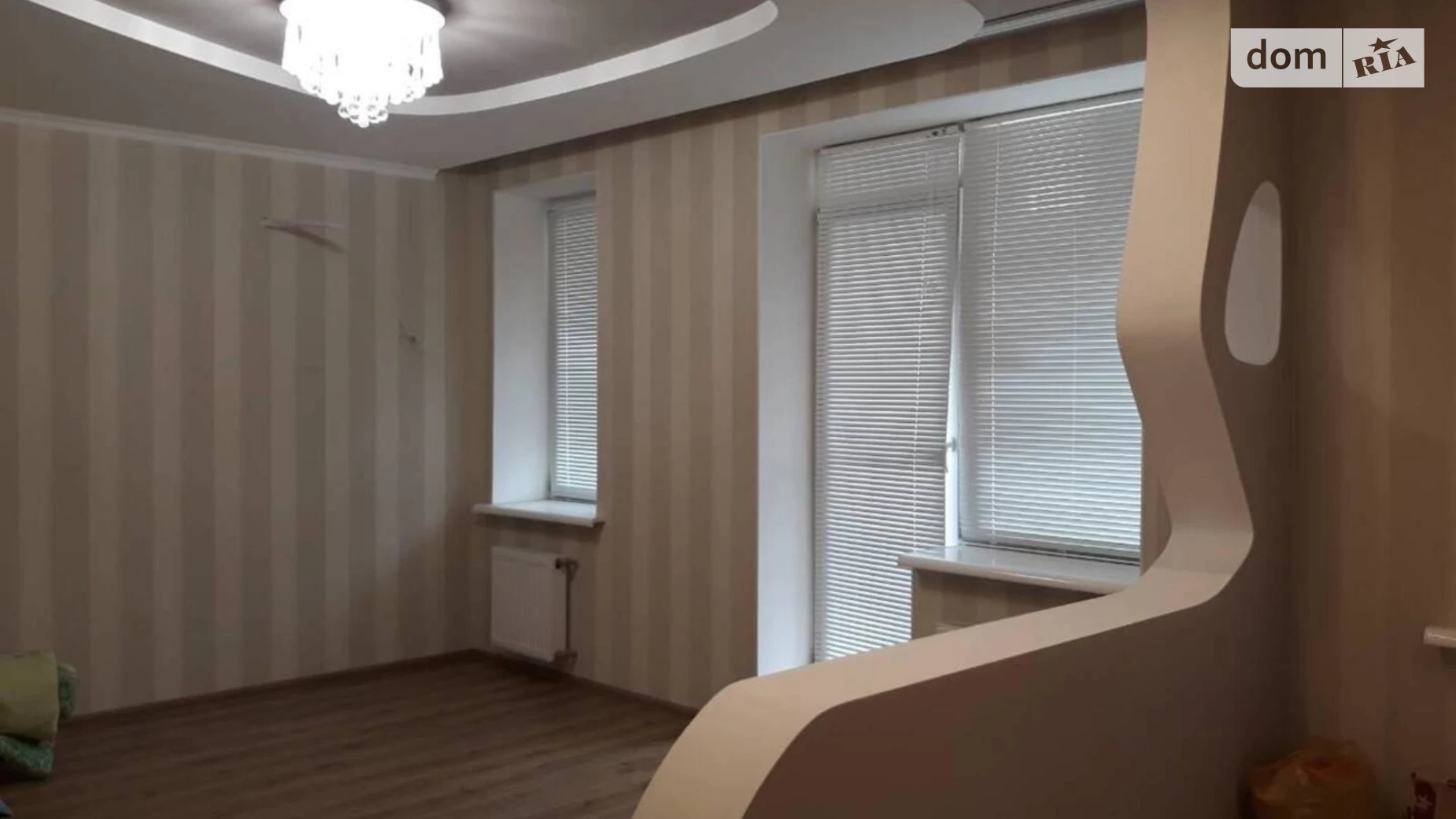 Продается 2-комнатная квартира 62 кв. м в Одессе, ул. Генерала Цветаева