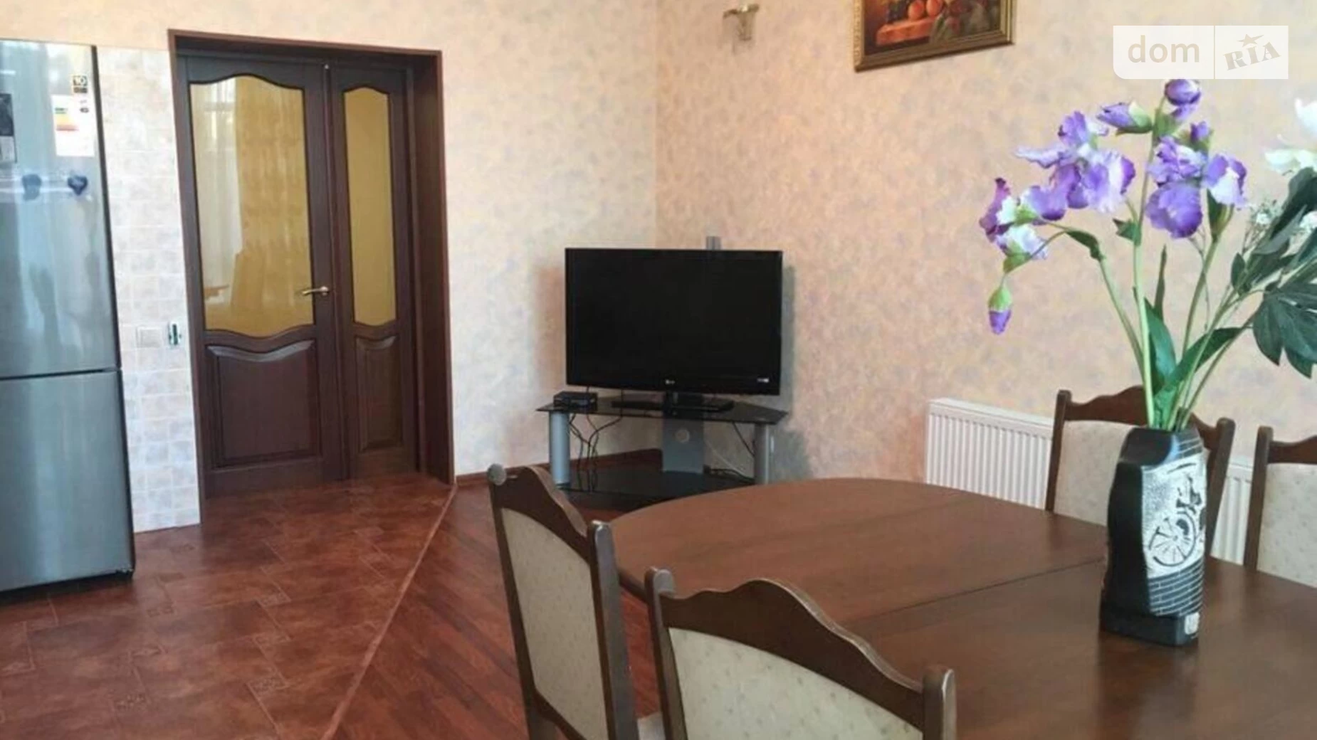 Продается 3-комнатная квартира 110 кв. м в Одессе, ул. Преображенская