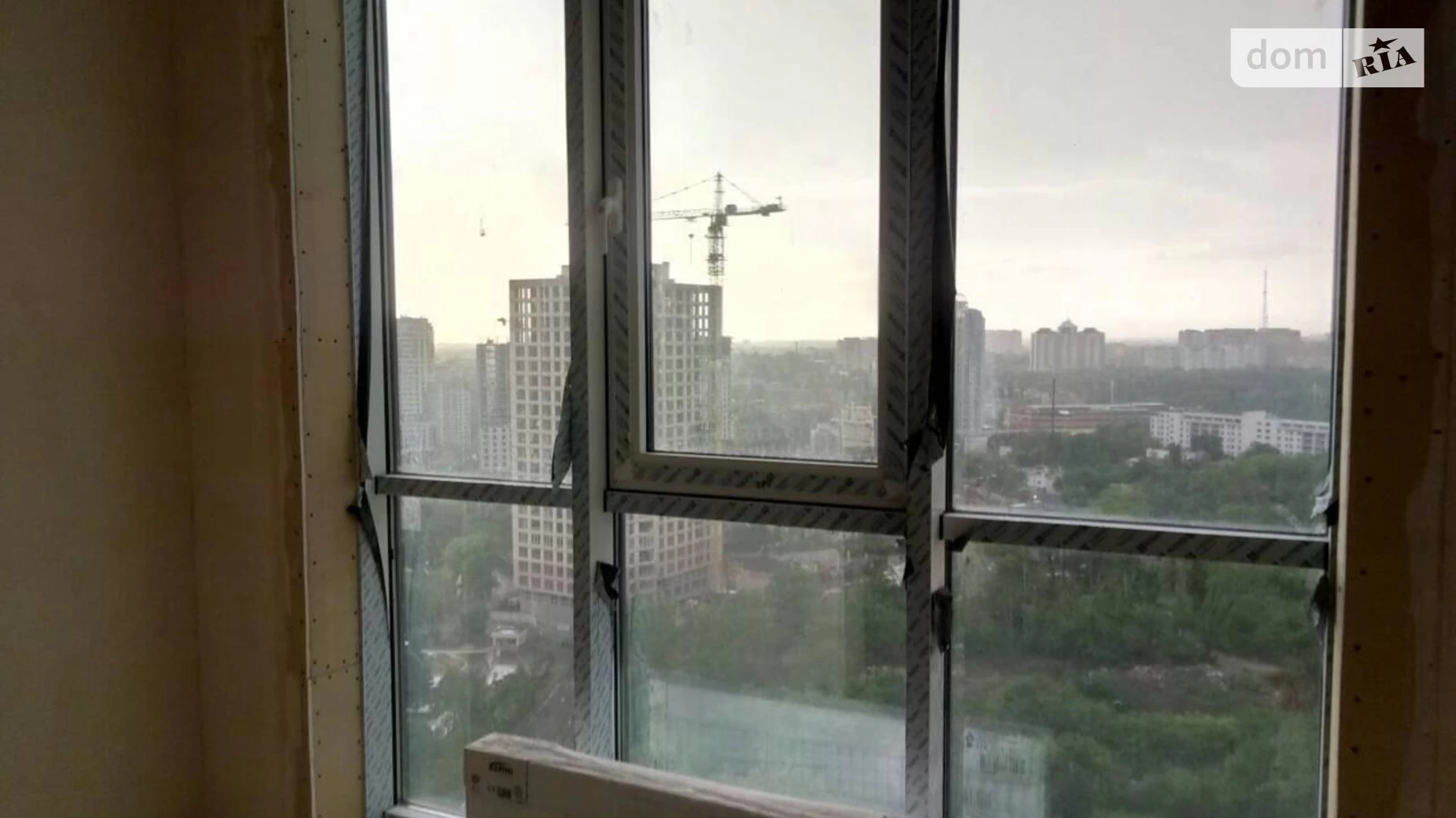 Продается 1-комнатная квартира 36 кв. м в Одессе, ул. Бассейная