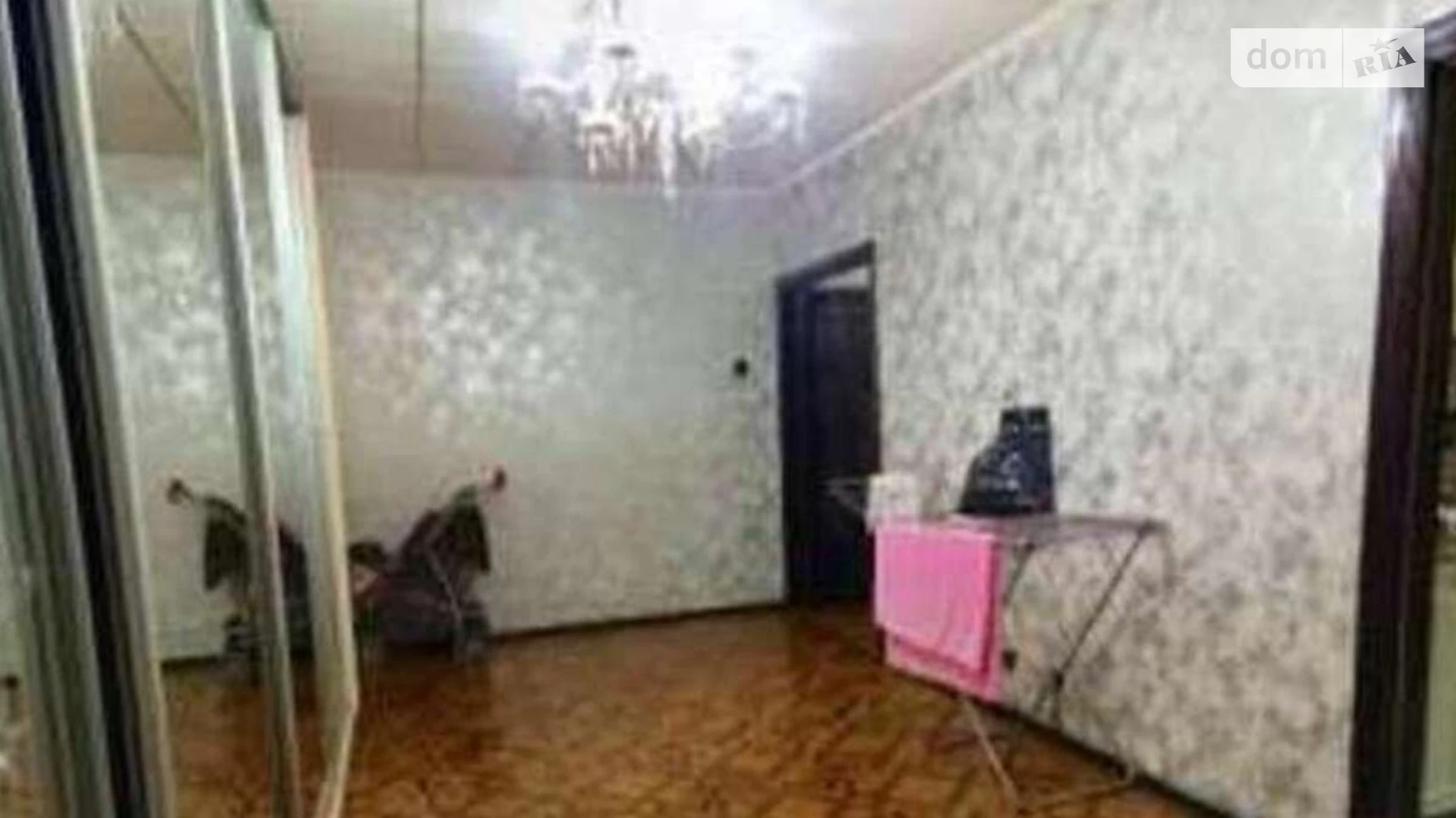 Продається 3-кімнатна квартира 90 кв. м у Одесі, вул. Академіка Філатова