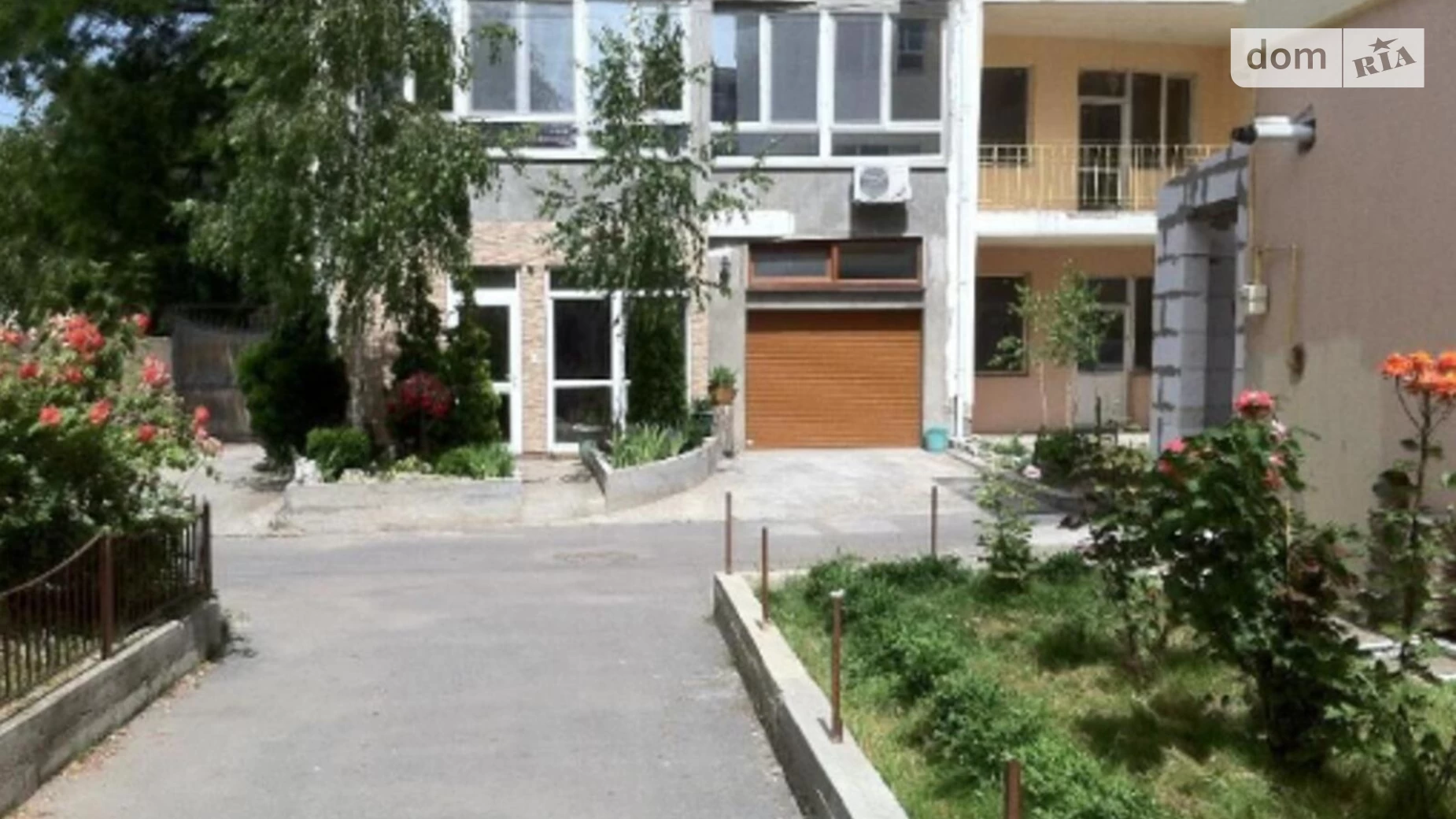 Продается 2-комнатная квартира 68 кв. м в Одессе, ул. Дача Ковалевского