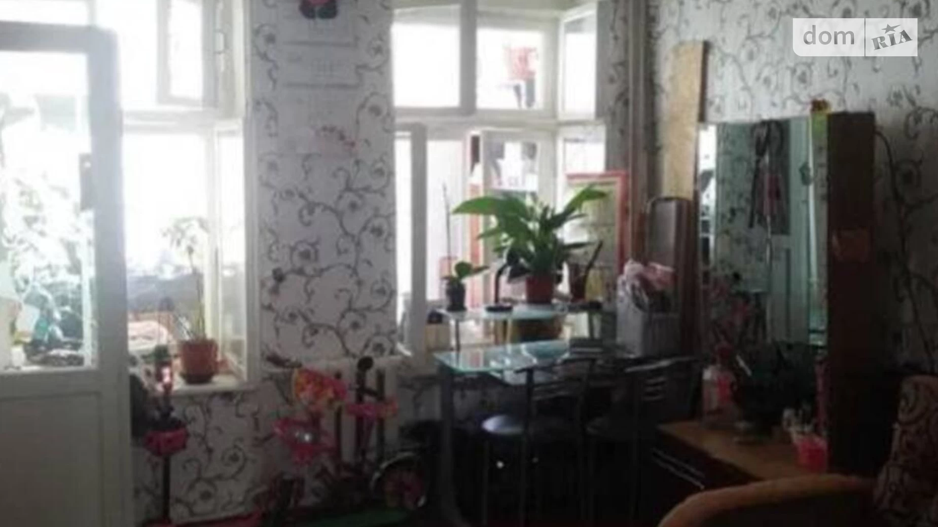Продається 2-кімнатна квартира 35 кв. м у Одесі, вул. Богдана Хмельницького