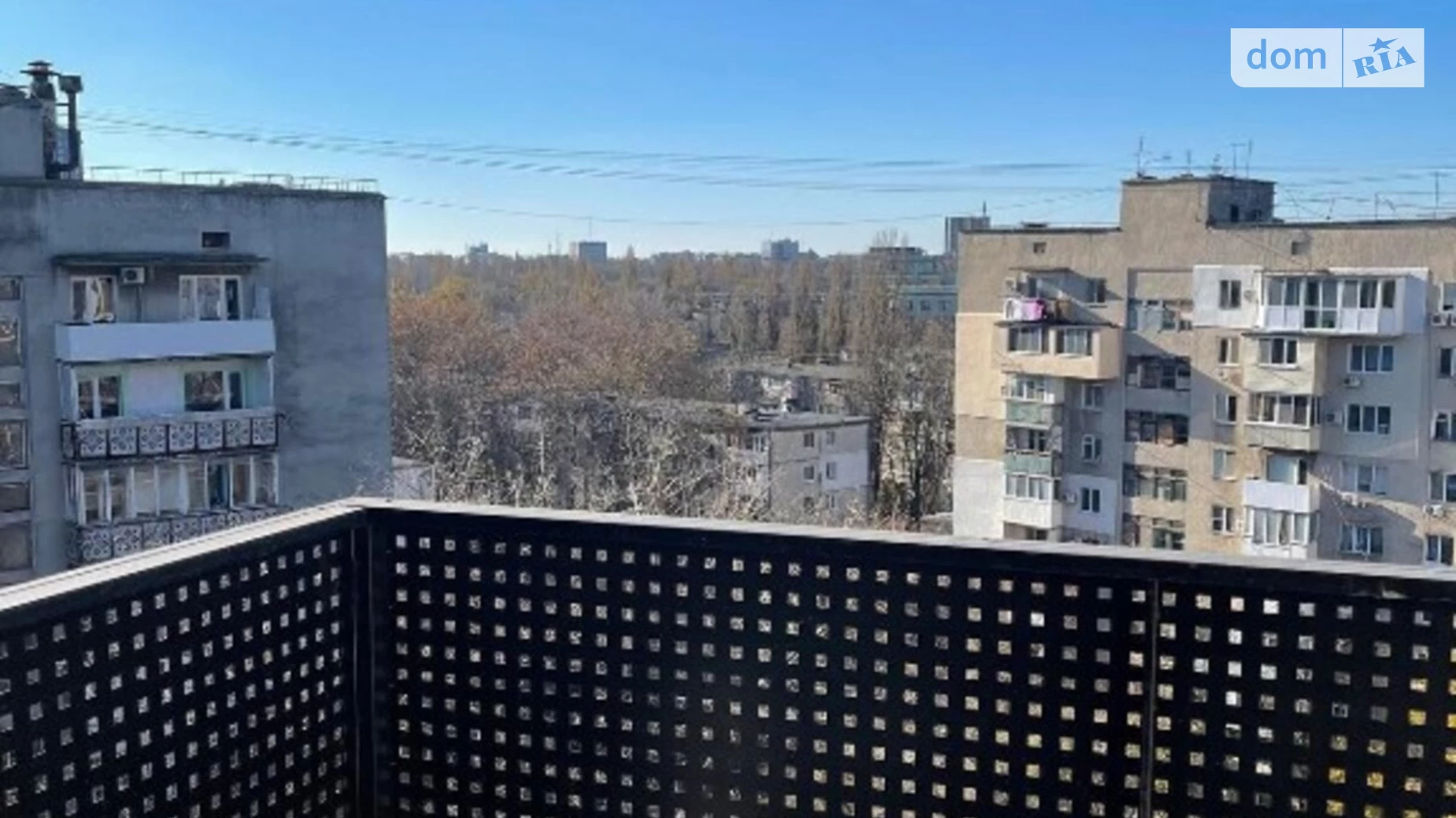 Продається 3-кімнатна квартира 86 кв. м у Одесі, вул. Новаторів