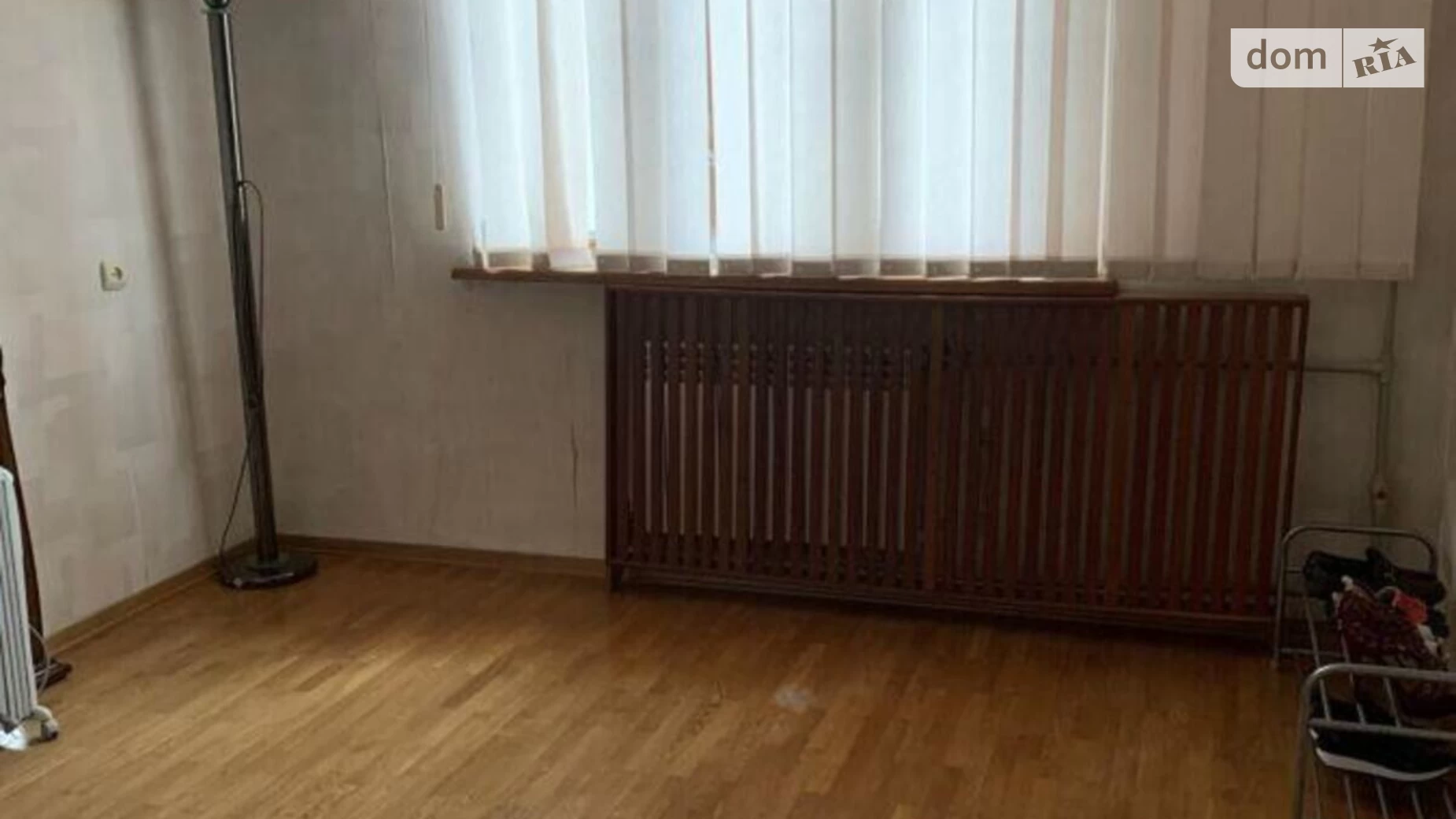 Продається 4-кімнатна квартира 80 кв. м у Харкові