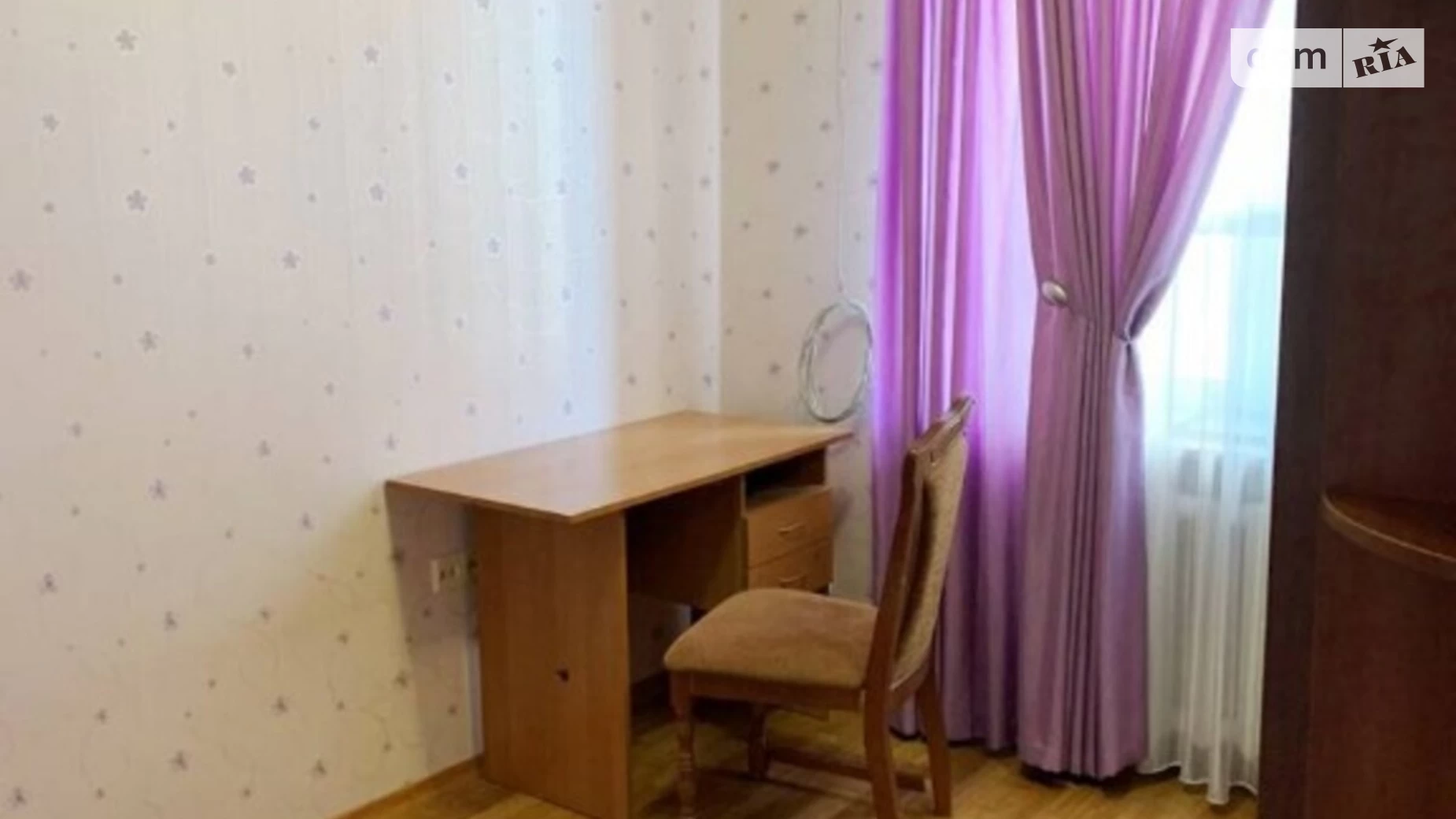 Продается 3-комнатная квартира 79 кв. м в Одессе, ул. Крымская