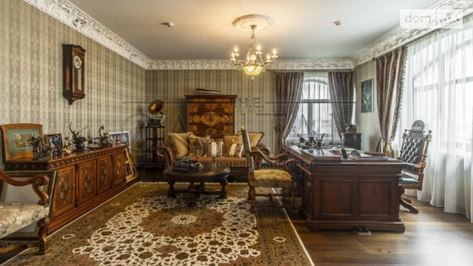 Продається будинок 3 поверховий 1399.7 кв. м з терасою, цена: 7900000 € - фото 5