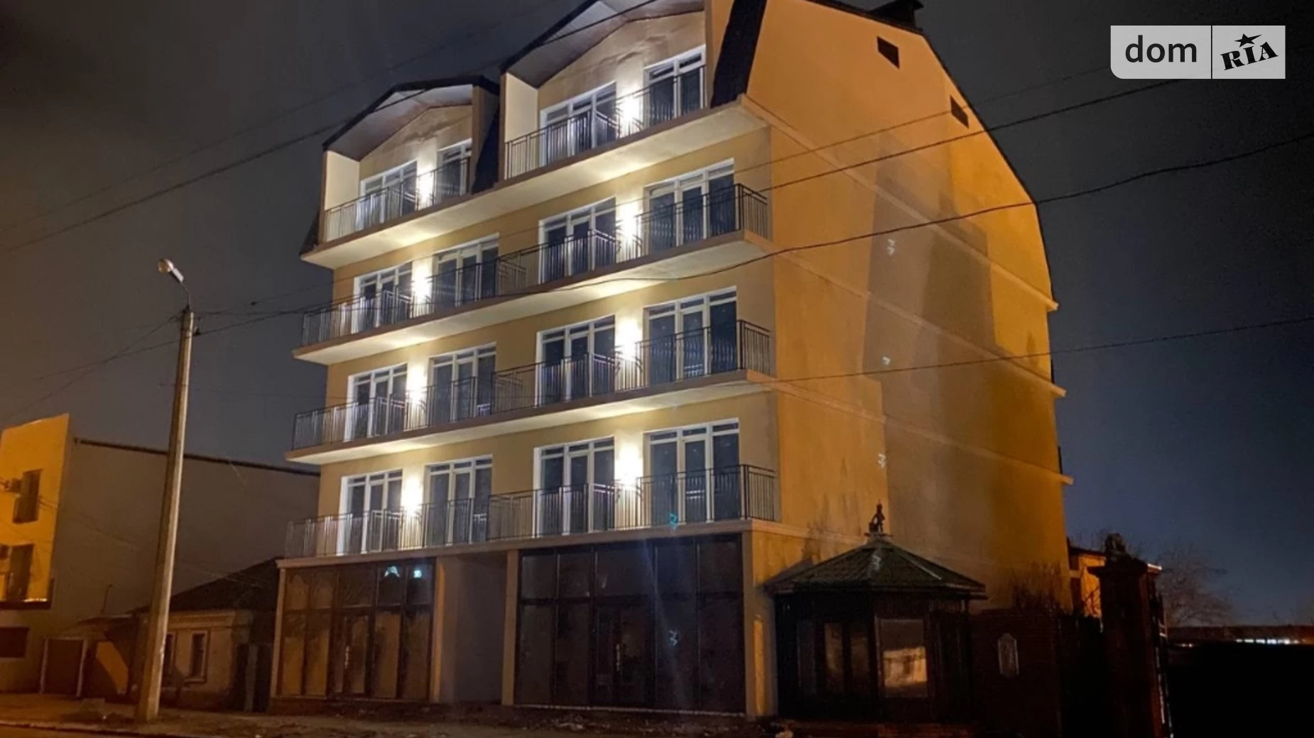 Продается 1-комнатная квартира 36 кв. м в Николаеве, ул. Сенная, 3