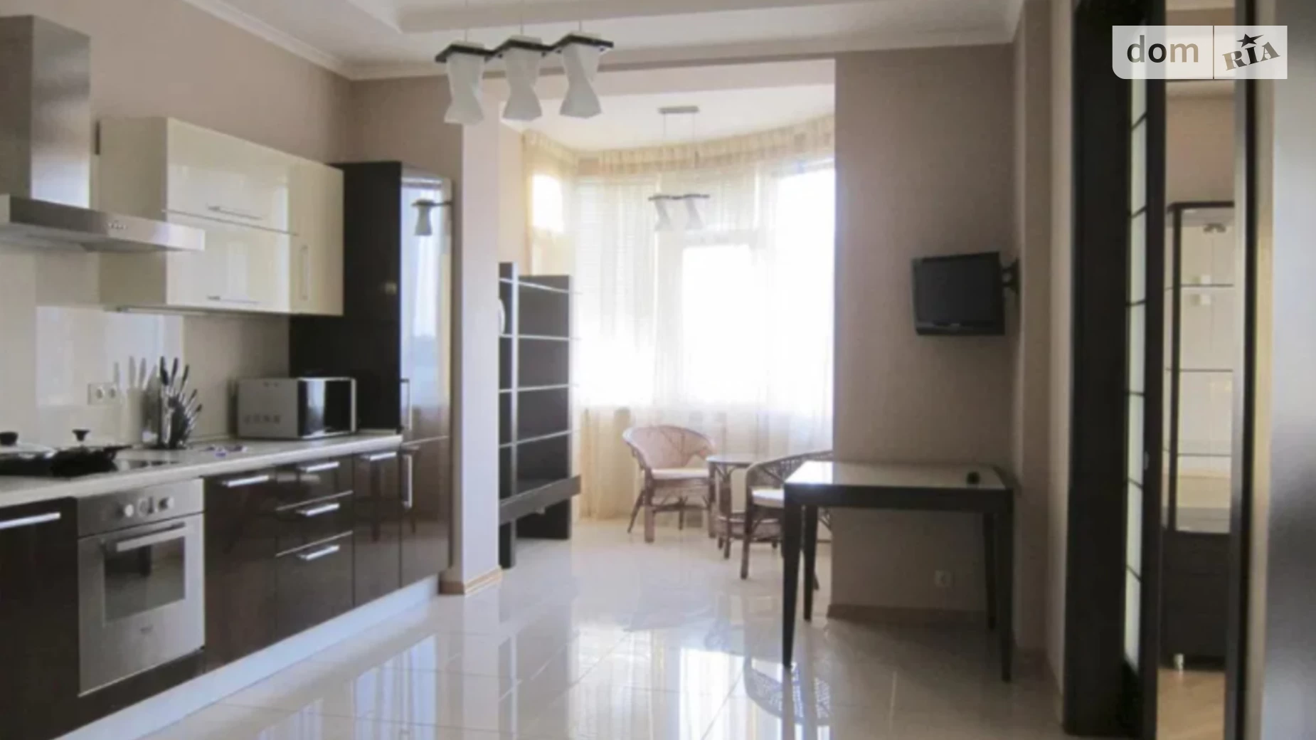 Продается 4-комнатная квартира 182 кв. м в Киеве, бул. Леси Украинки, 7Б - фото 3