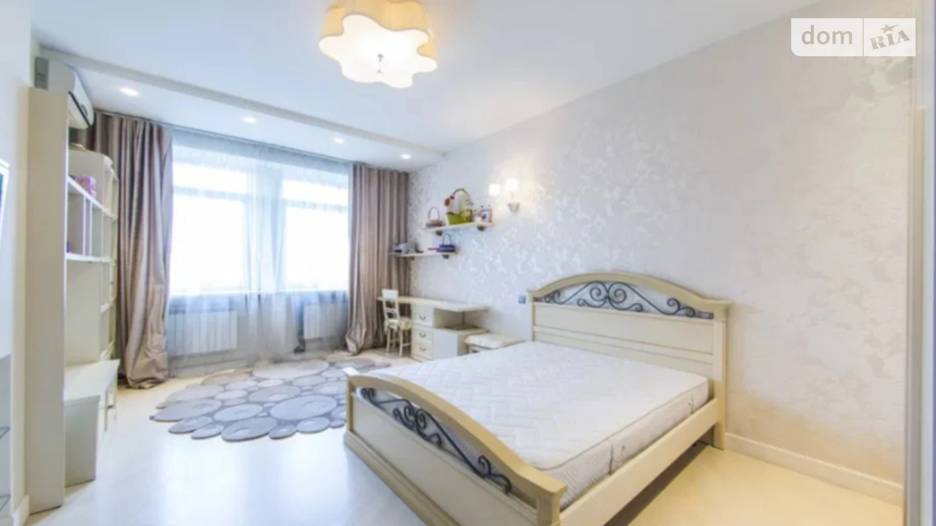 Продается 3-комнатная квартира 127 кв. м в Киеве, ул. Панаса Мирного, 12 - фото 2