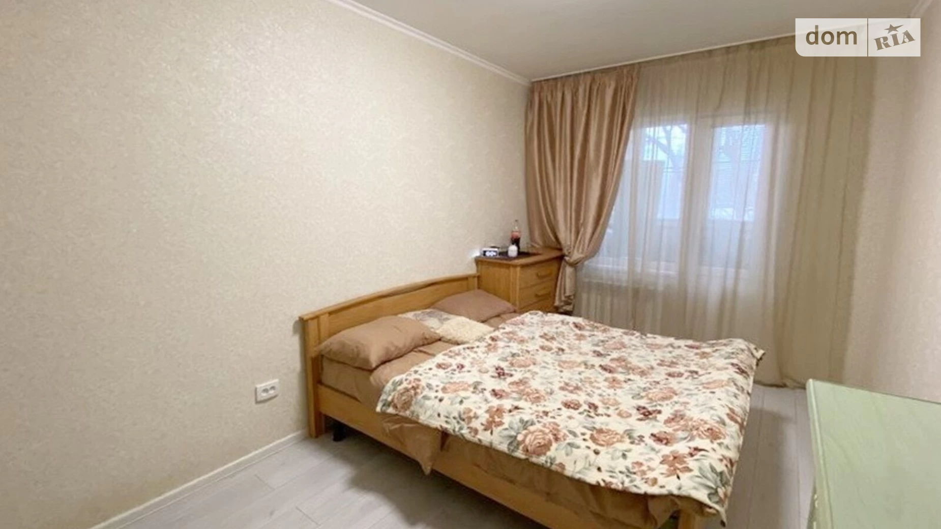 Продается 3-комнатная квартира 70 кв. м в Одессе, ул. Академика Королева, 80А