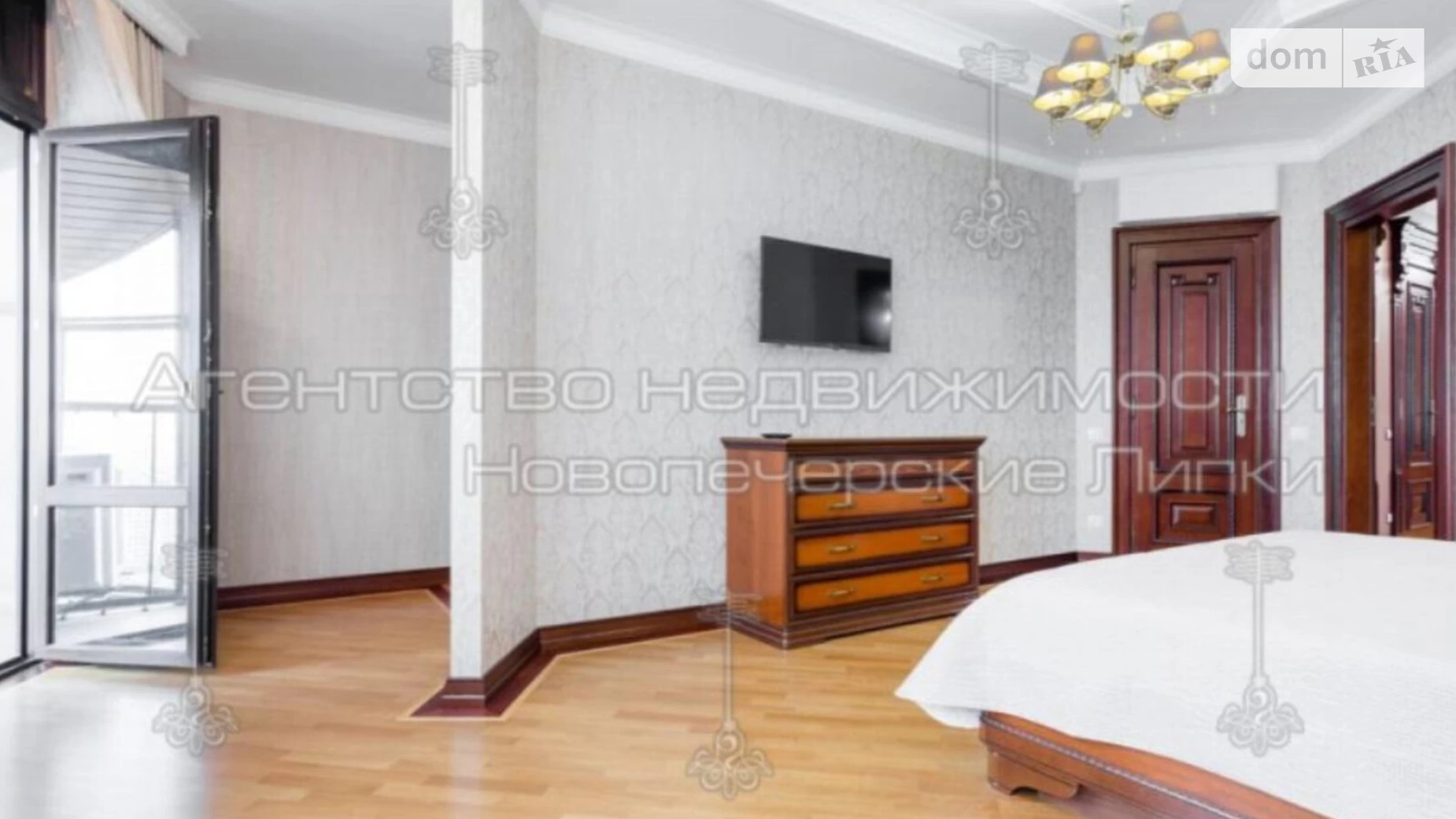 Продается 3-комнатная квартира 190 кв. м в Киеве, ул. Коновальца Евгения, 32Г
