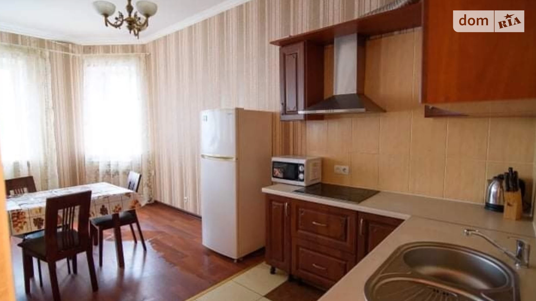 Продается 1-комнатная квартира 57 кв. м в Черноморске, ул. Хантадзе, 4 - фото 2