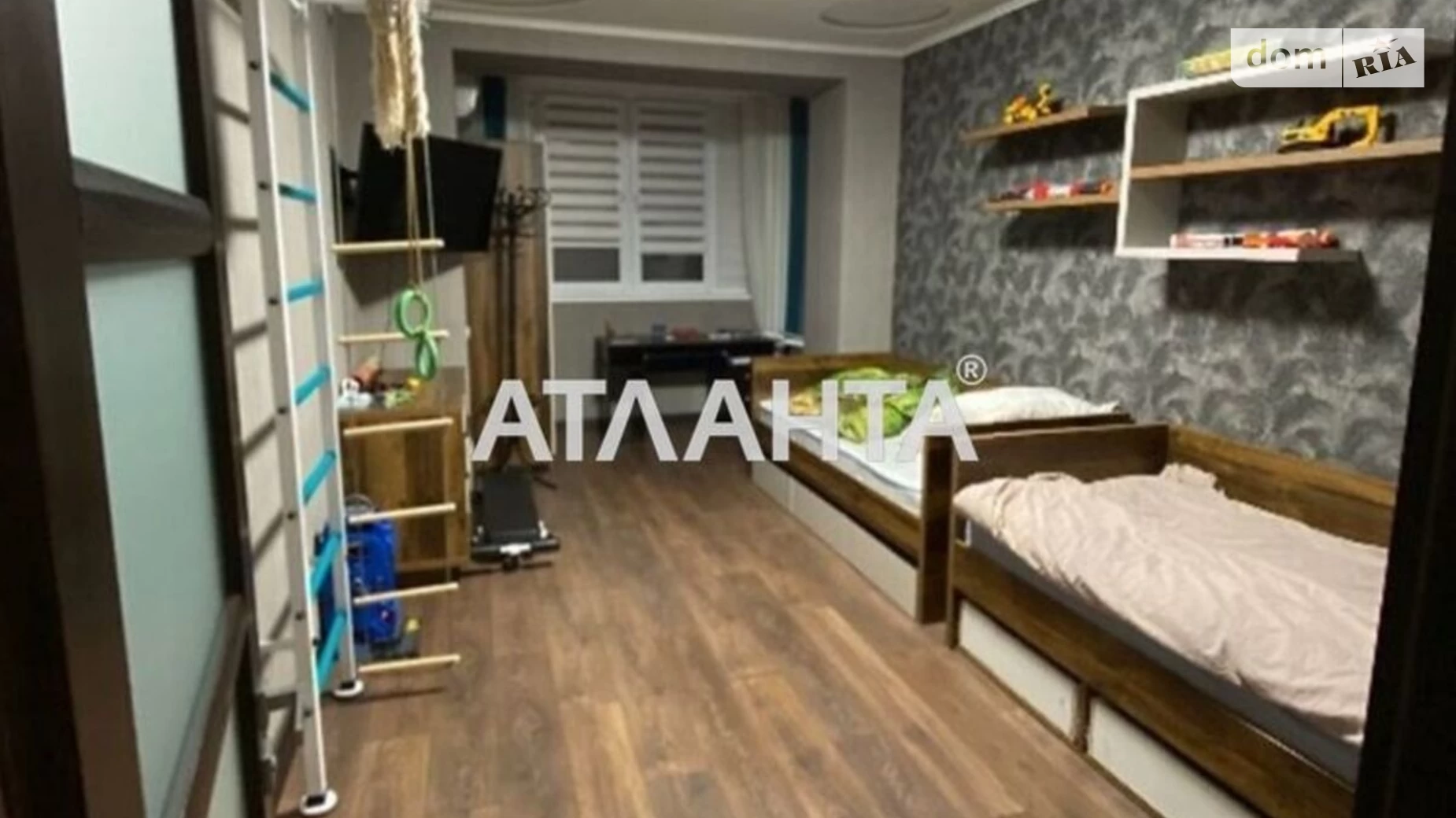 Продается 3-комнатная квартира 110 кв. м в Одессе, ул. Мачтовая