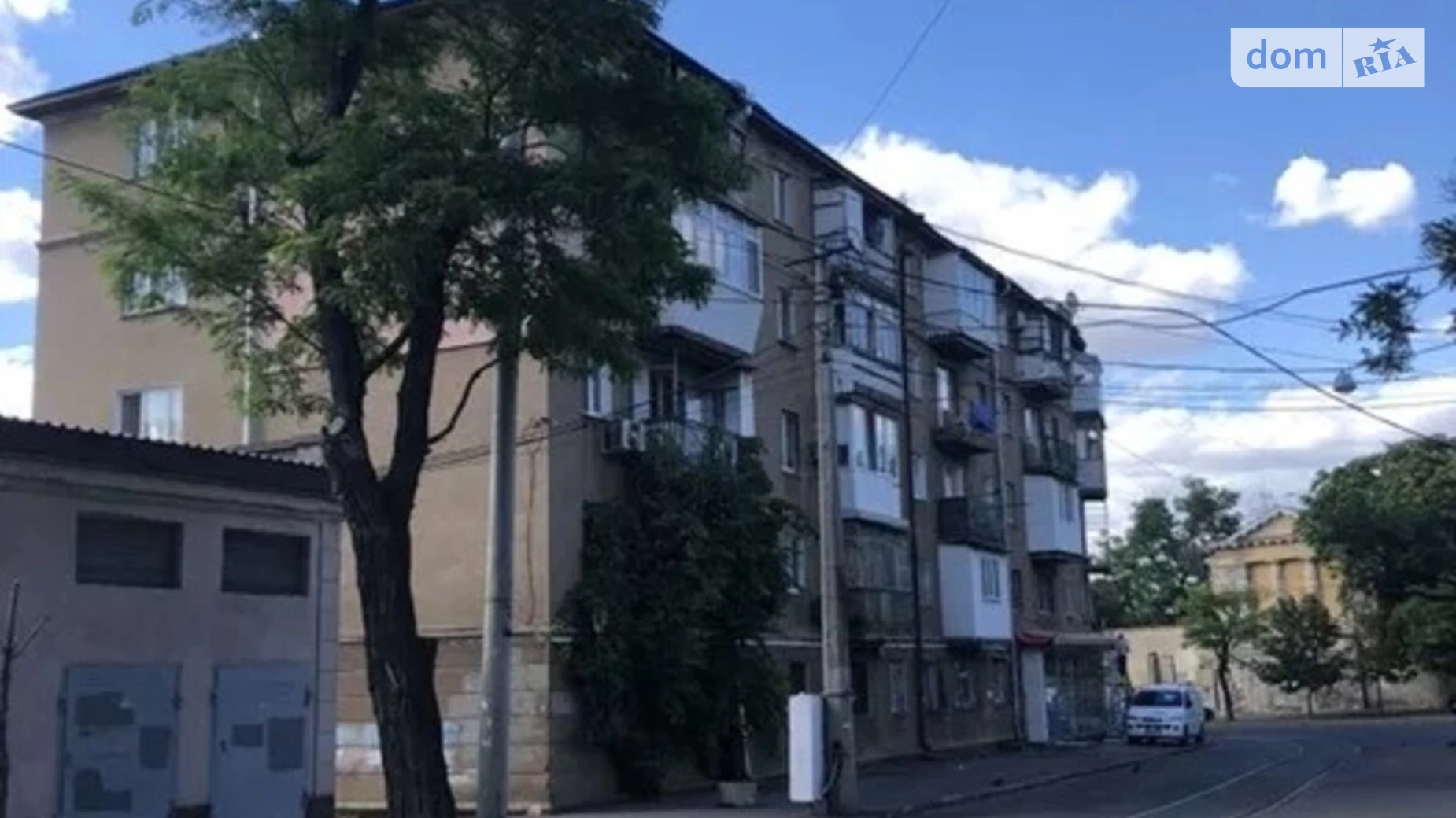 Продається 2-кімнатна квартира 43 кв. м у Одесі, вул. Новосельського