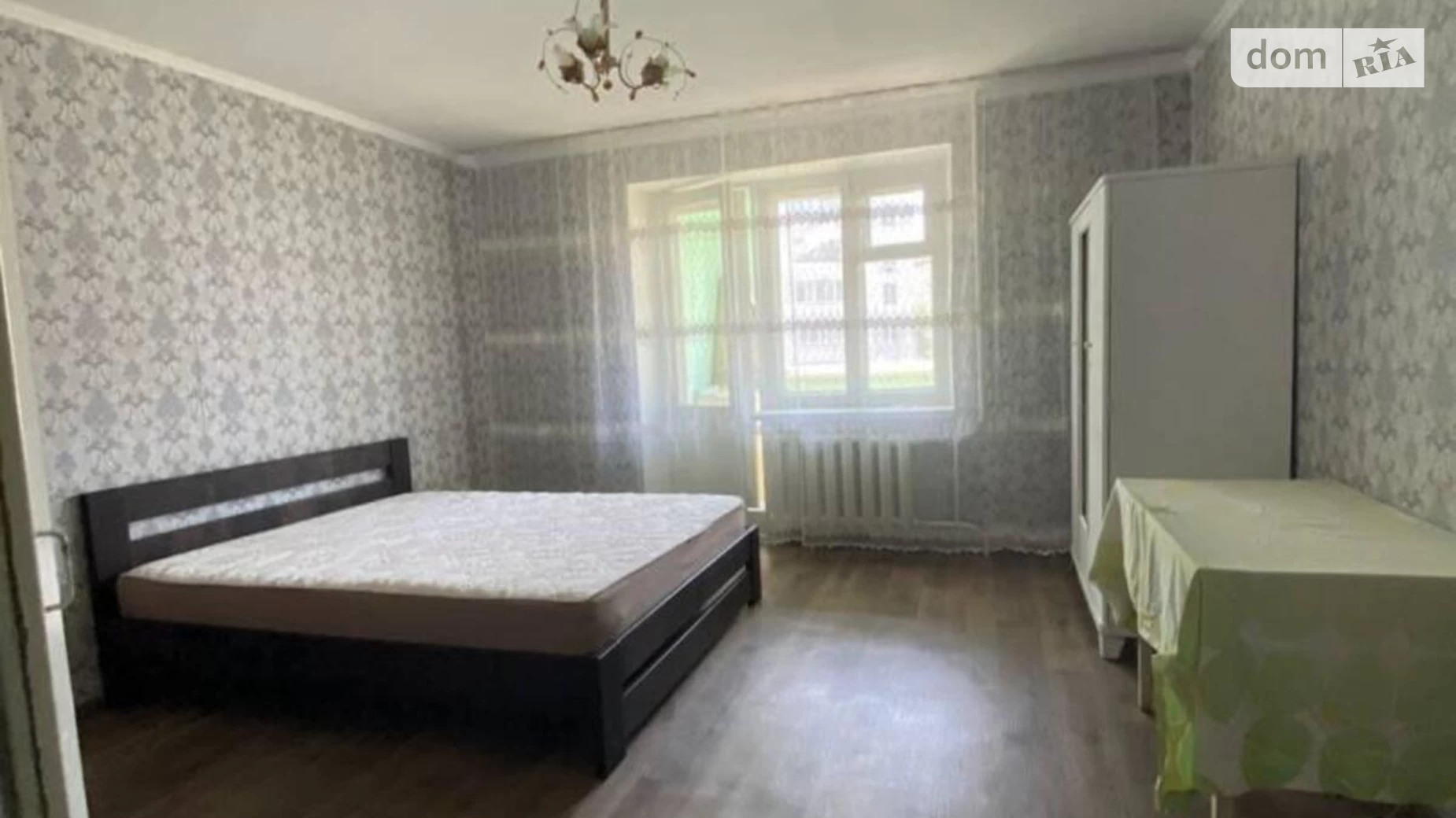 Продається 2-кімнатна квартира 55.6 кв. м у Одесі, вул. Левітана