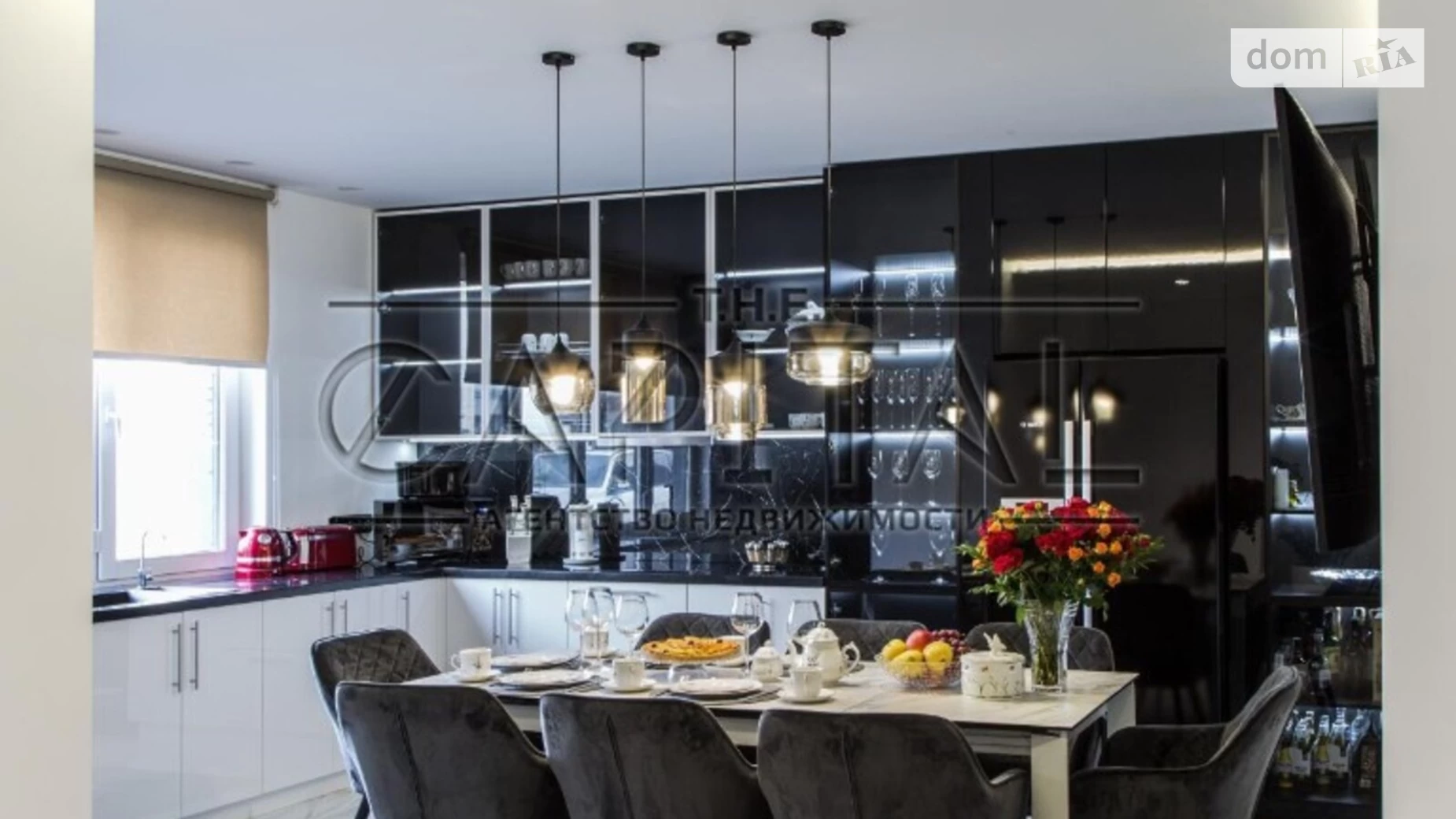 Продается дом на 2 этажа 258 кв. м с гаражом, цена: 520000 $ - фото 4