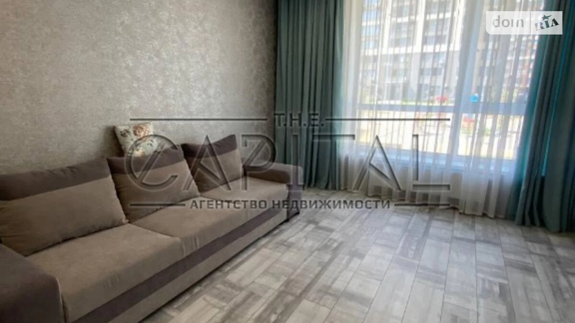 Продается 3-комнатная квартира 71.4 кв. м в Киеве, просп. Европейского Союза(Правды)