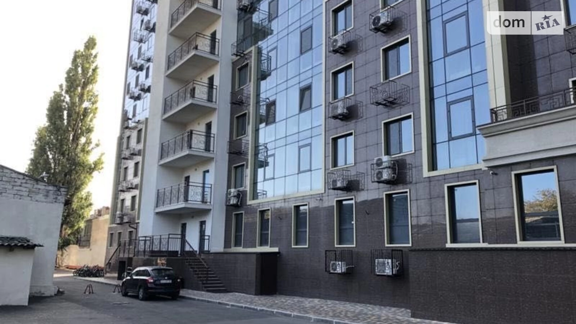 Продается 3-комнатная квартира 62 кв. м в Одессе, ул. Болгарская, 87А