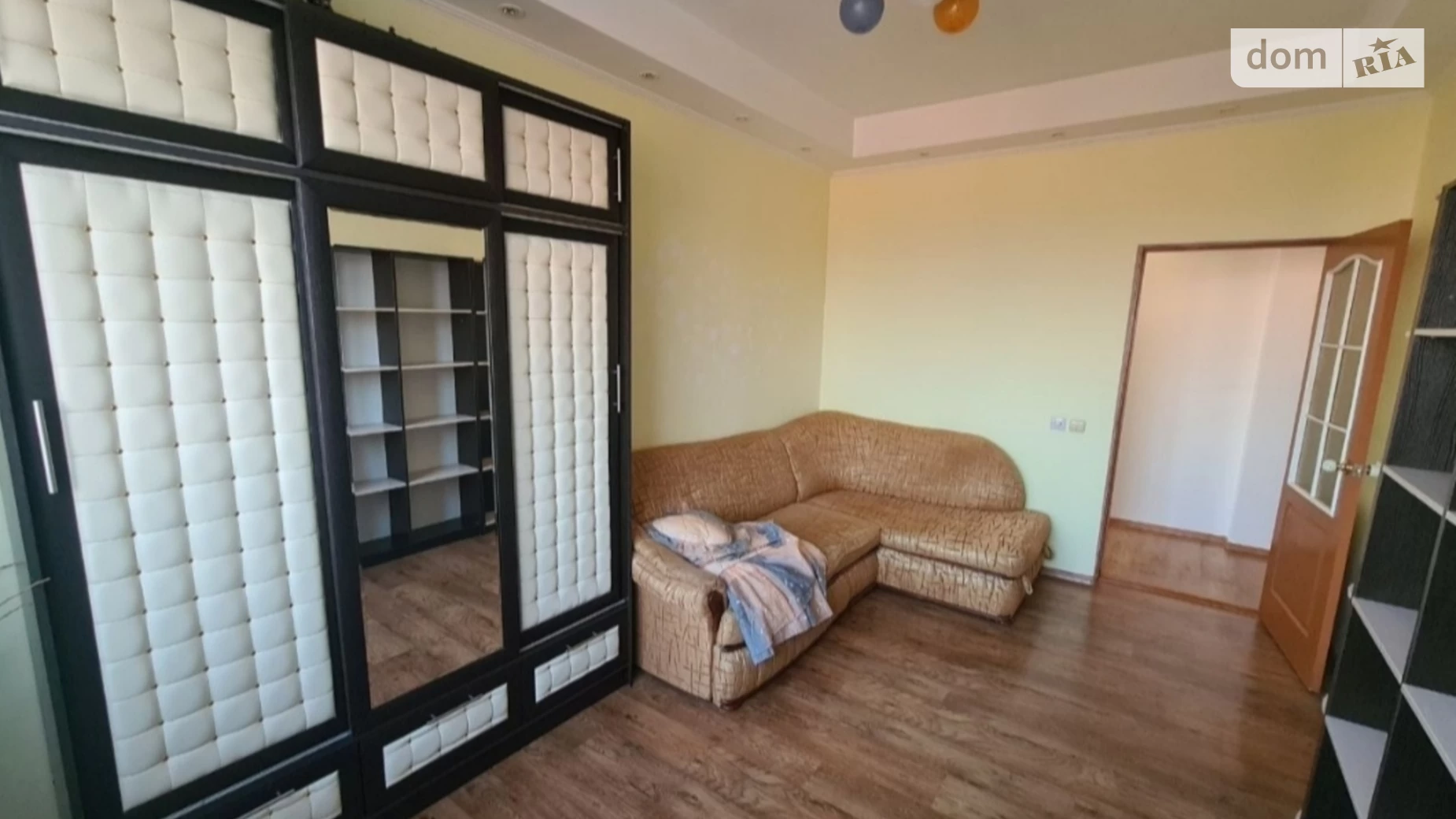 Продается 2-комнатная квартира 60 кв. м в Черновцах