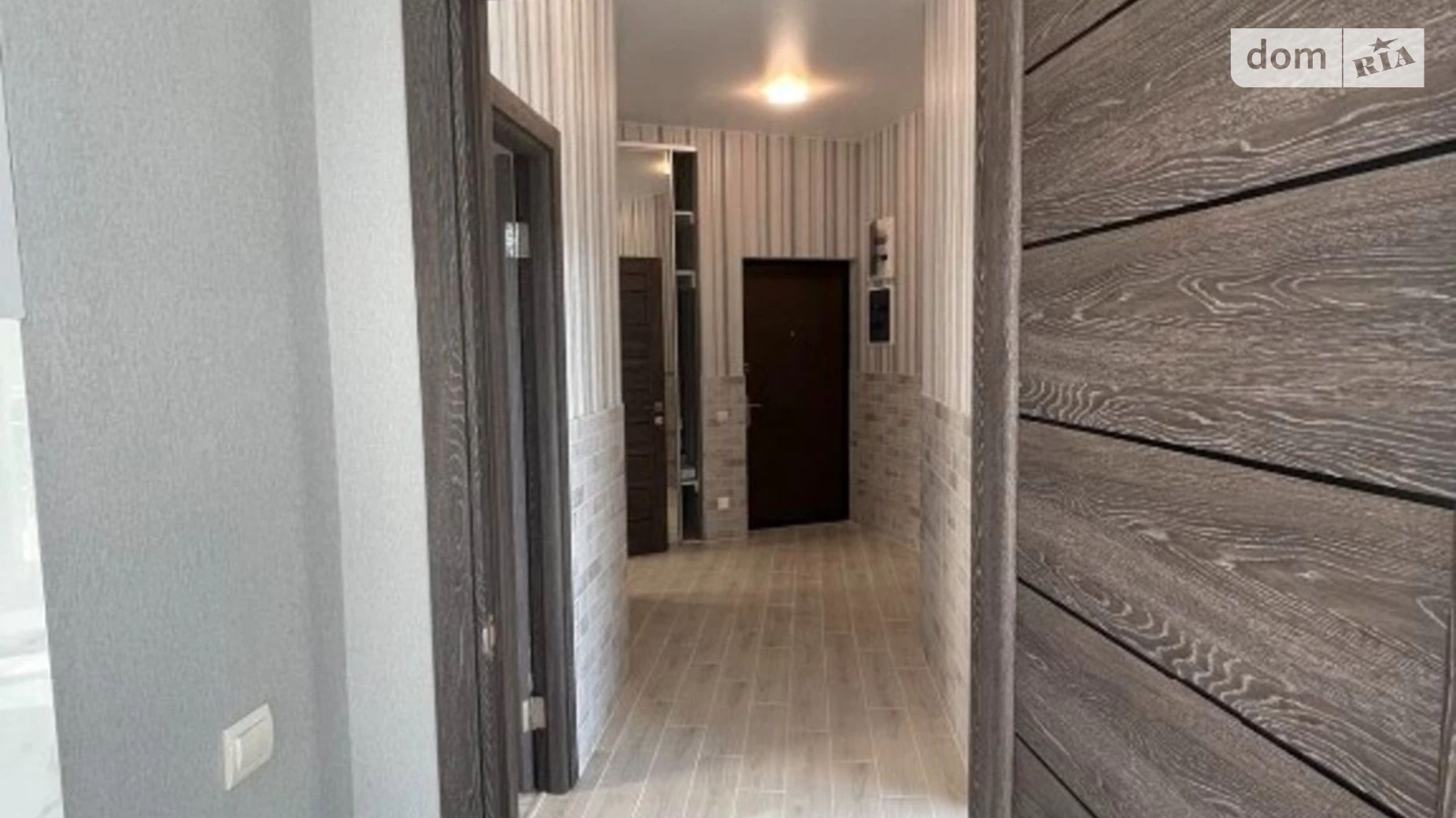 Продается 2-комнатная квартира 63 кв. м в Одессе, ул. Леваневского