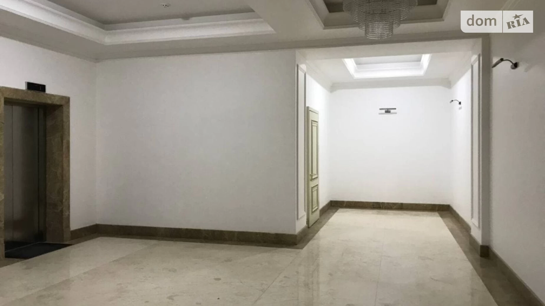 Продается 2-комнатная квартира 109.3 кв. м в Одессе, спуск Военный
