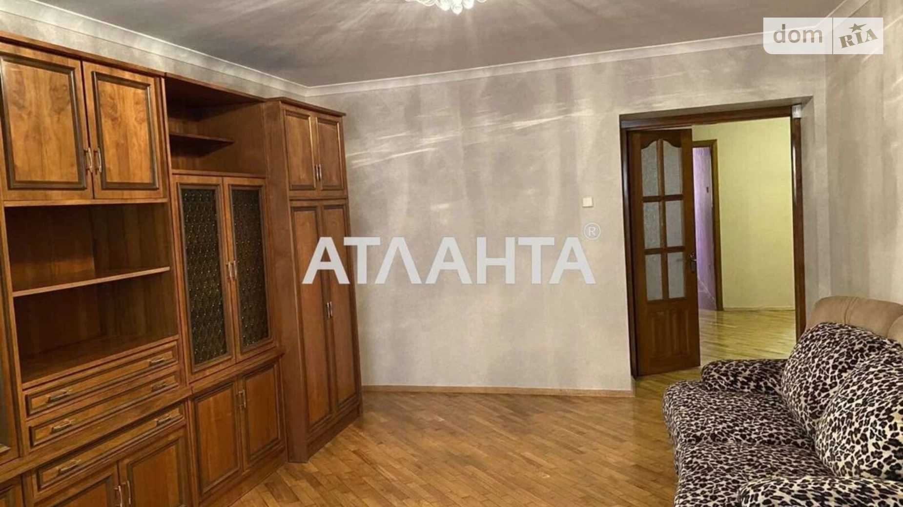 Продається 3-кімнатна квартира 90 кв. м у Одесі, вул. Пішонівська