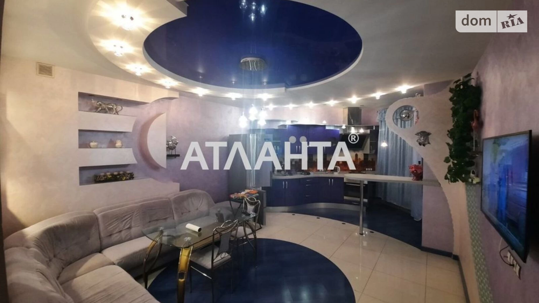 Продается 3-комнатная квартира 86 кв. м в Одессе, ул. Среднефонтанская, 19Б