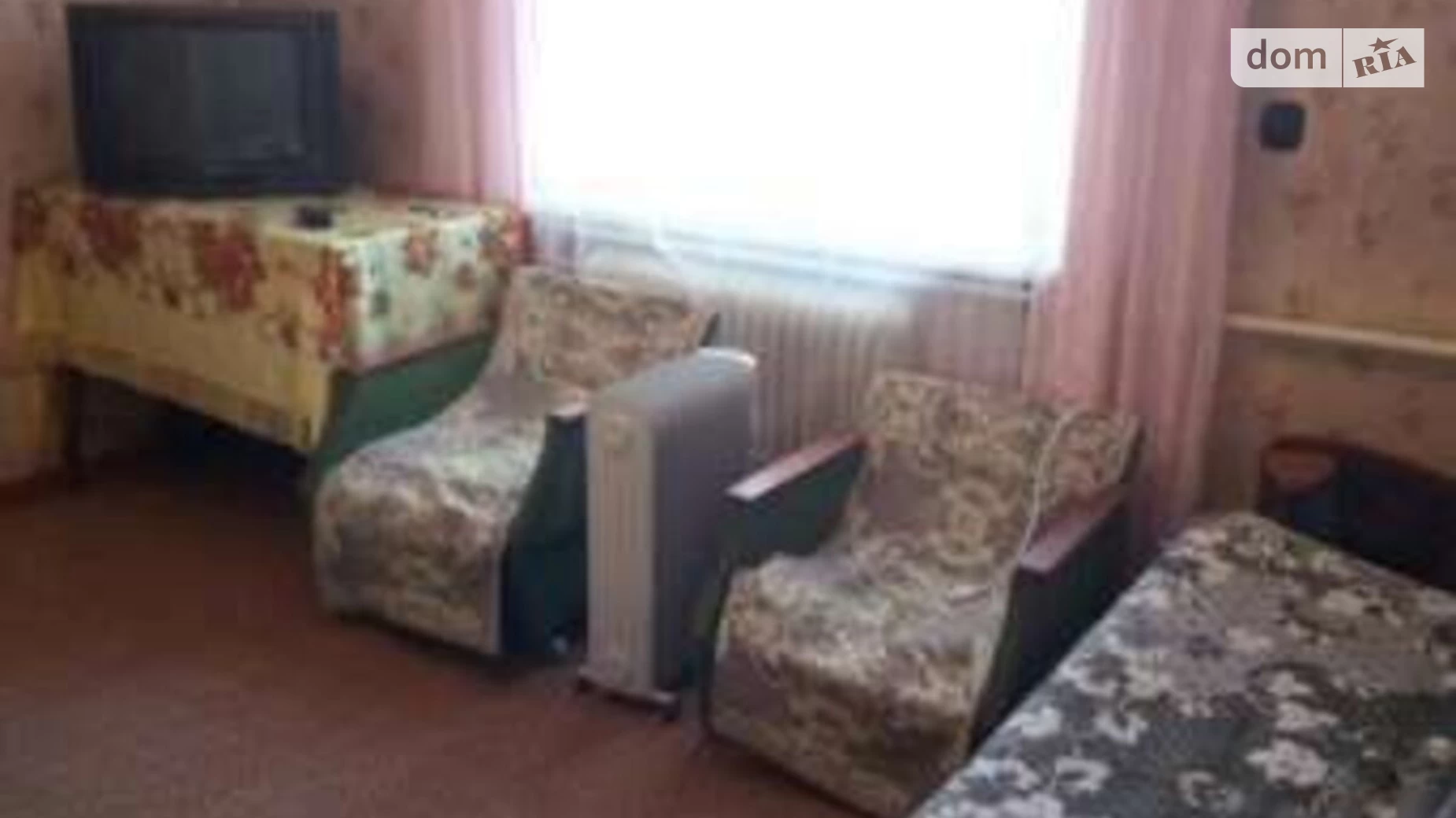 Продается 3-комнатная квартира 45 кв. м в Одессе, ул. Люстдорфская дорога