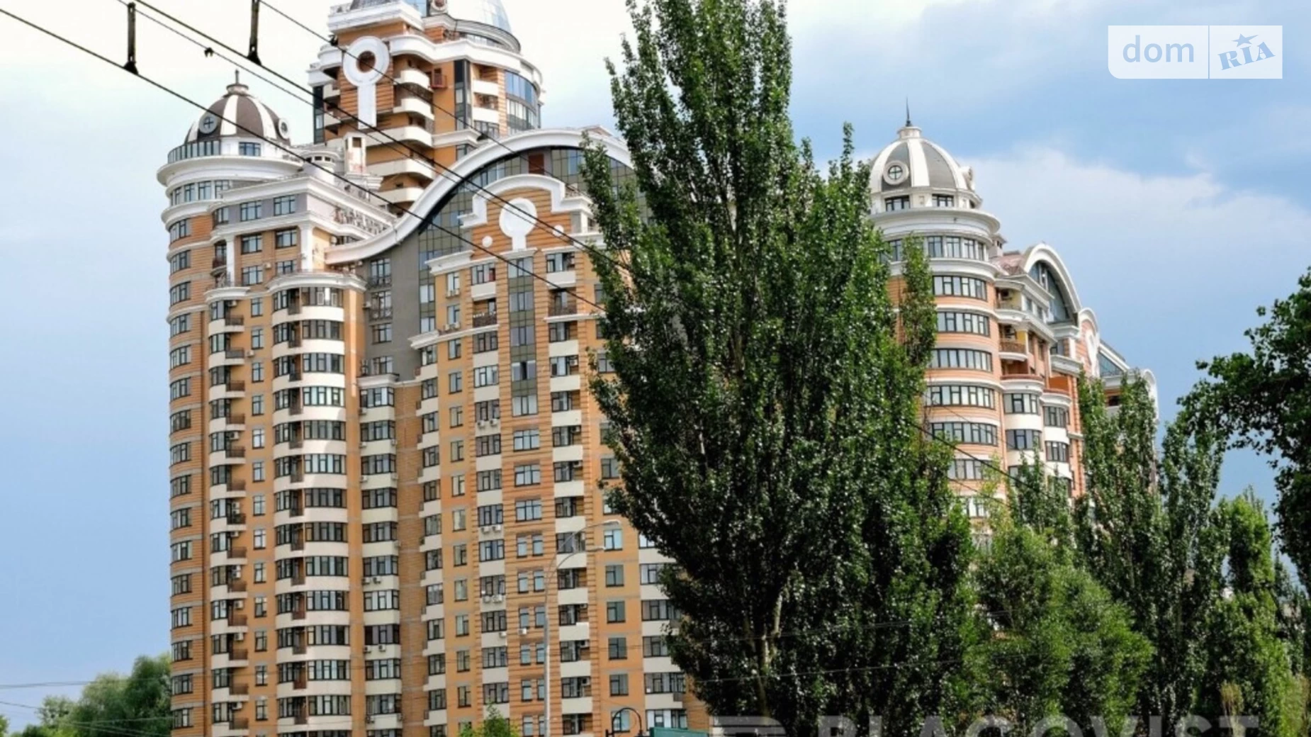 Продается 1-комнатная квартира 55 кв. м в Киеве, ул. Леси Украинки, 7Б
