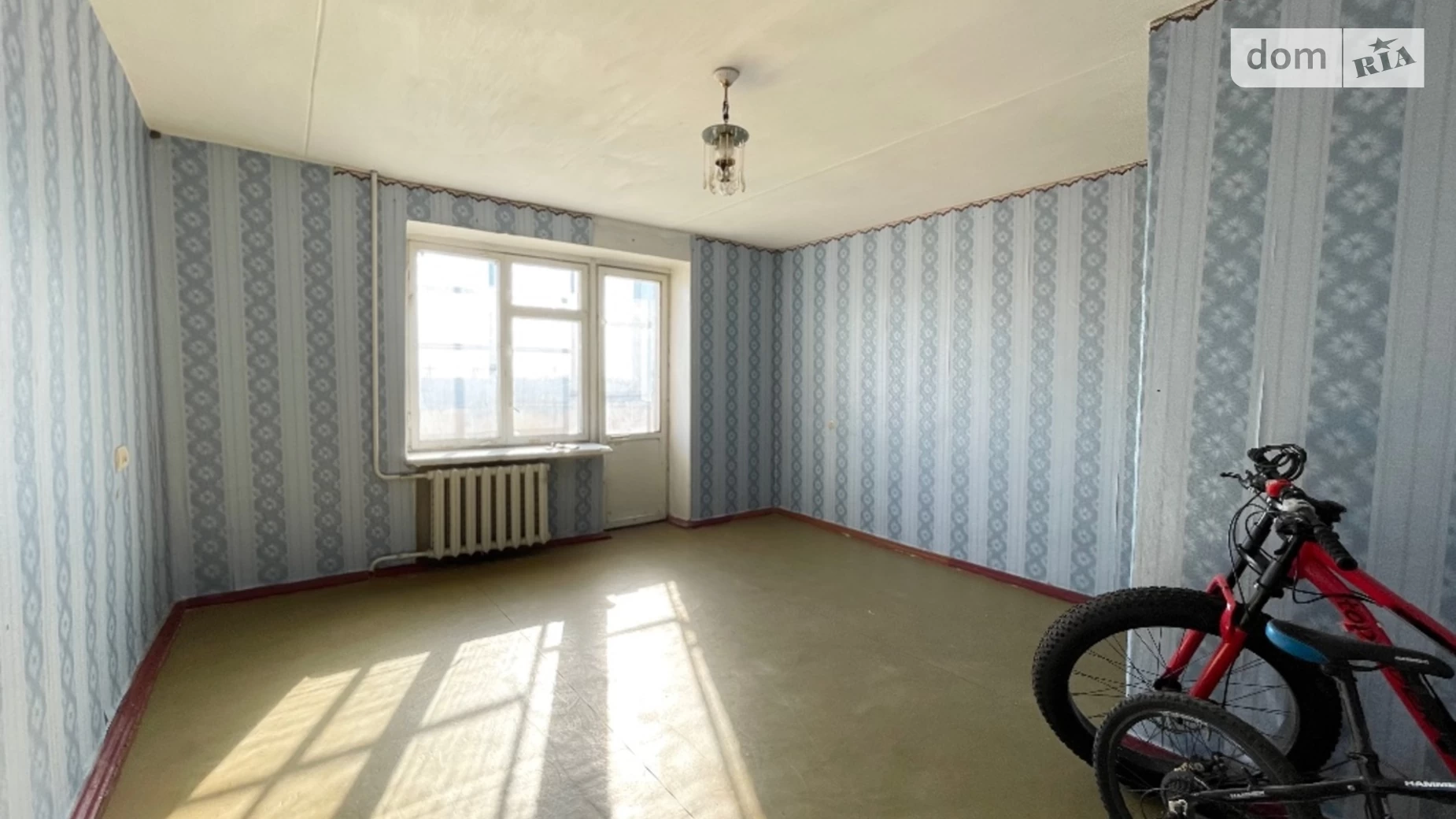 Продается 1-комнатная квартира 34.4 кв. м в Надбужском, ул. Павла Глазового