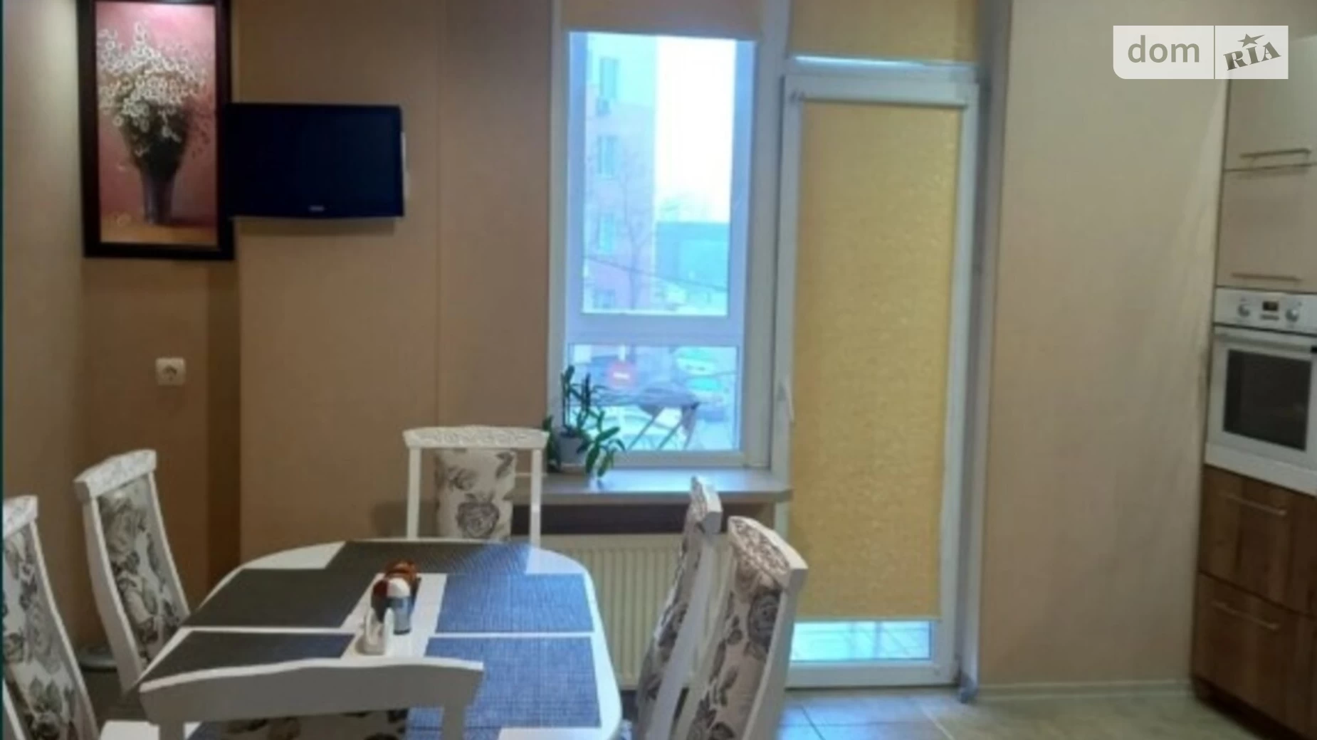 Продается 3-комнатная квартира 87 кв. м в Одессе, ул. Михаила Грушевского