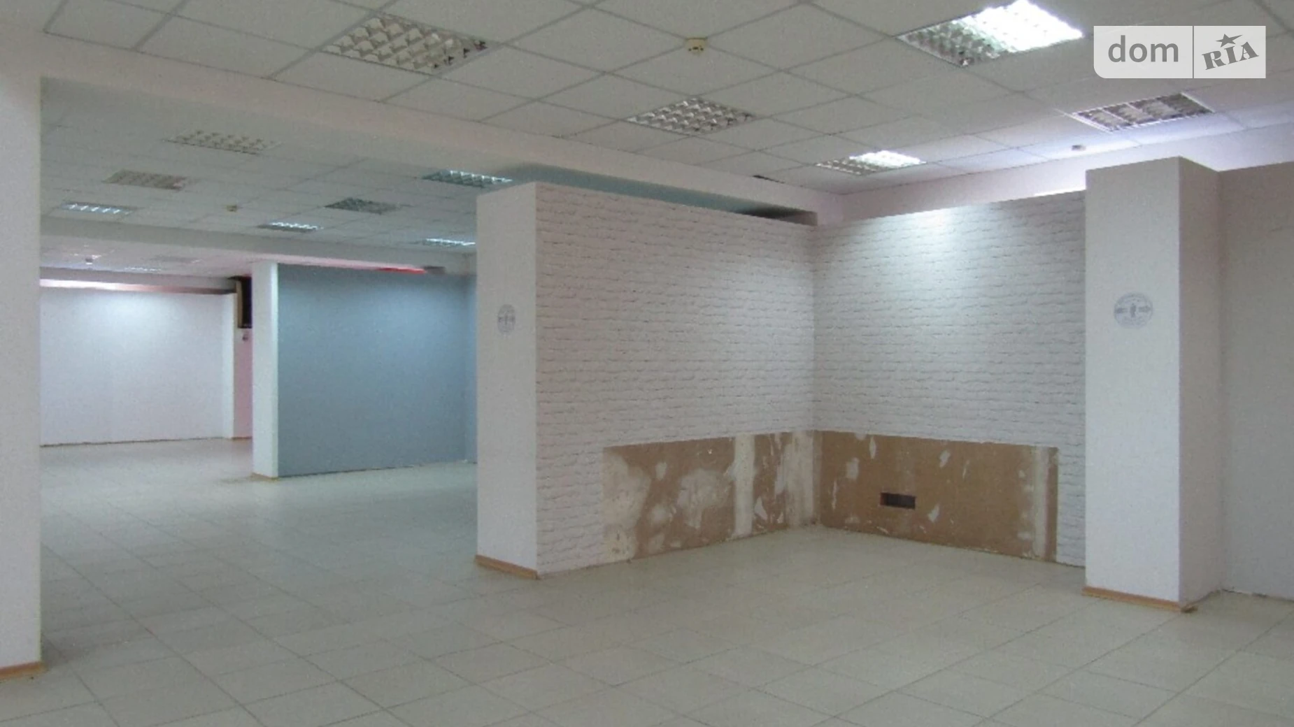 Продается объект сферы услуг 2900 кв. м в 3-этажном здании, цена: 700000 $ - фото 4