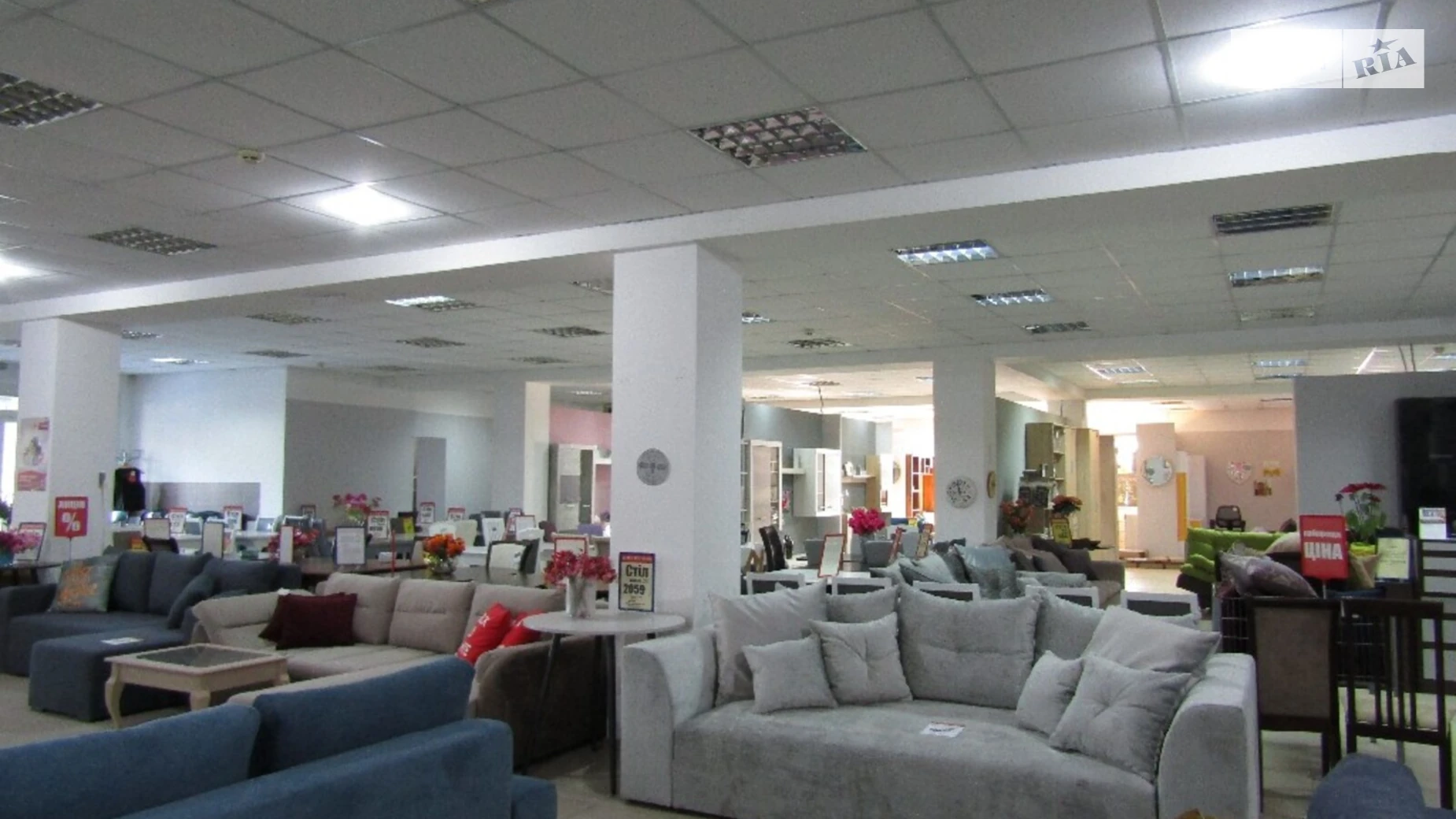 Продается объект сферы услуг 2900 кв. м в 3-этажном здании, цена: 700000 $ - фото 4