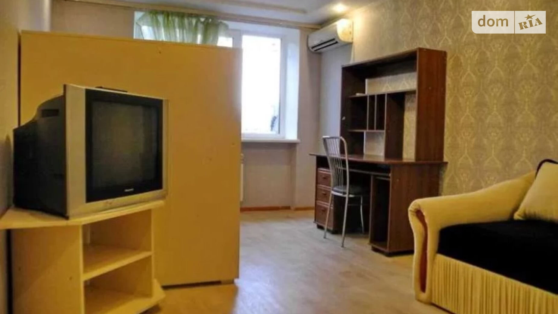 Продается 2-комнатная квартира 45 кв. м в Одессе, ул. Яши Гордиенко