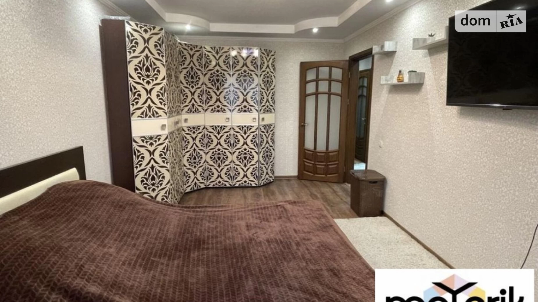 Продается 3-комнатная квартира 62 кв. м в Одессе, ул. Паустовского