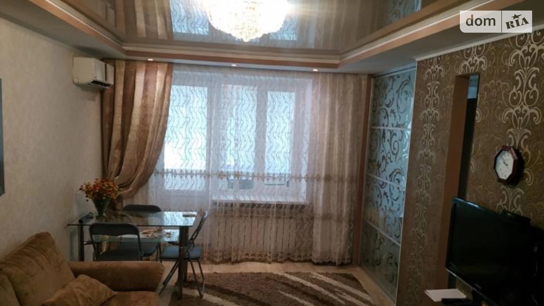 Продается 3-комнатная квартира 70 кв. м в Одессе, Фонтанская дор.
