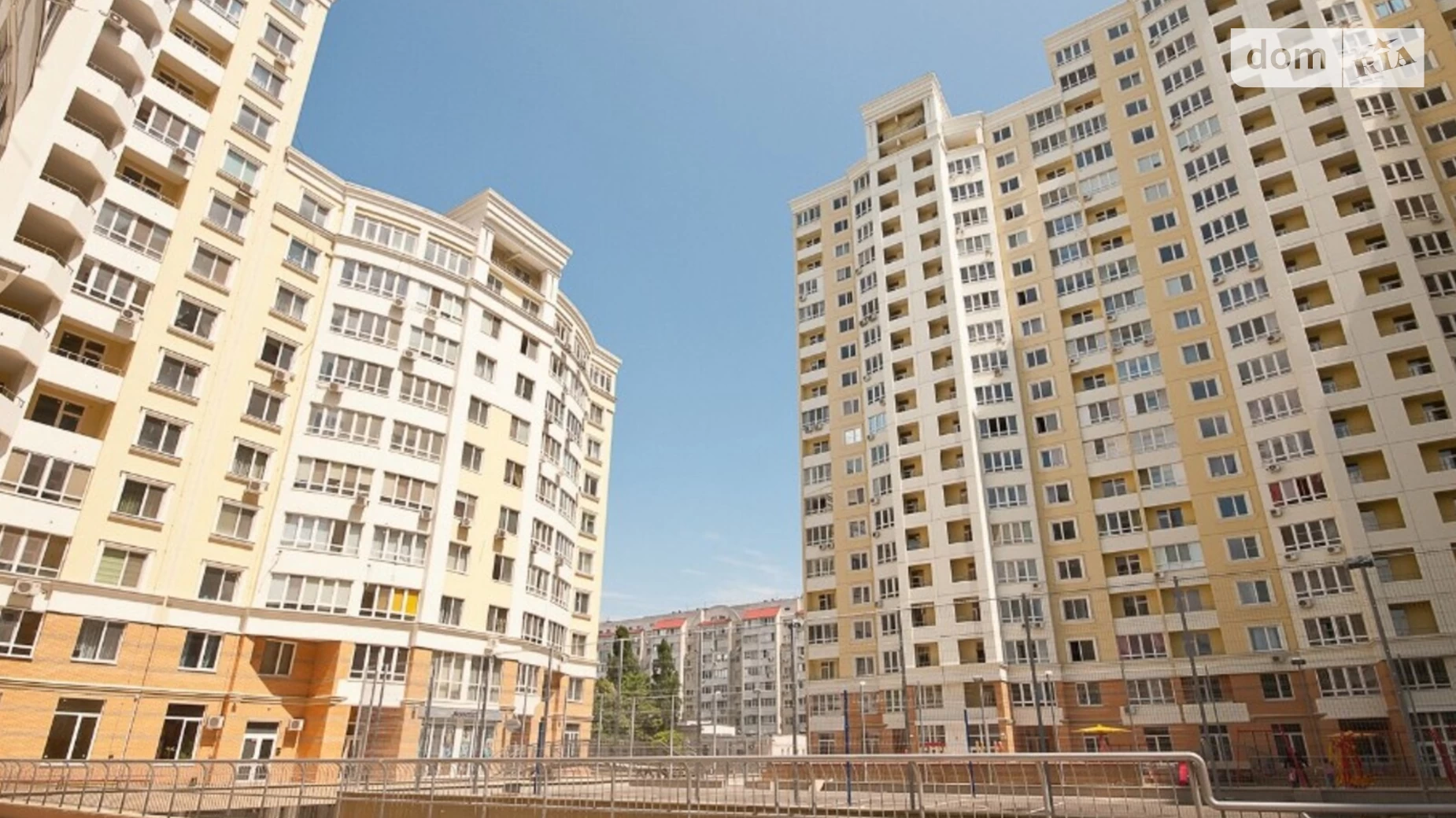 Продается 1-комнатная квартира 54 кв. м в Одессе, ул. Армейская, 11 - фото 2