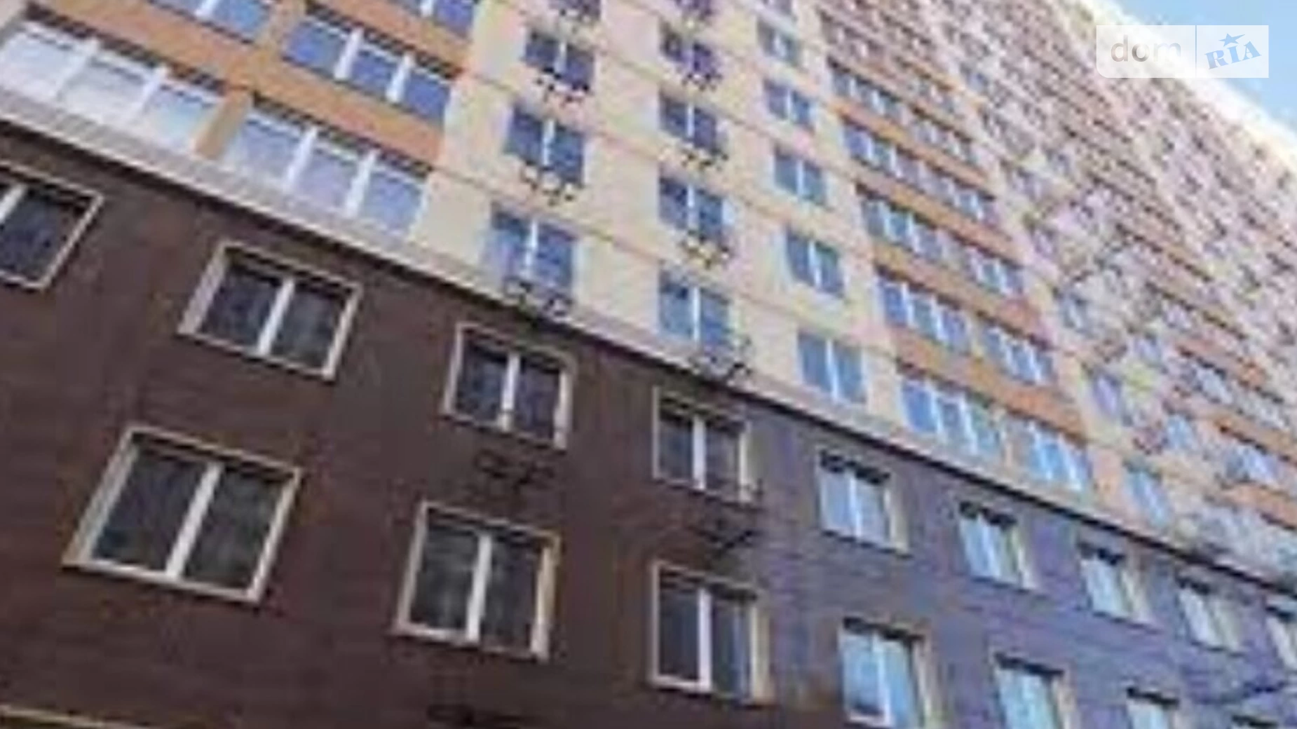 Продається 2-кімнатна квартира 69.5 кв. м у Одесі, вул. Архітекторська