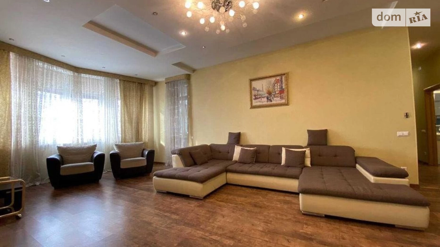 Продается 4-комнатная квартира 198 кв. м в Киеве, бул. Леси Украинки, 30Б