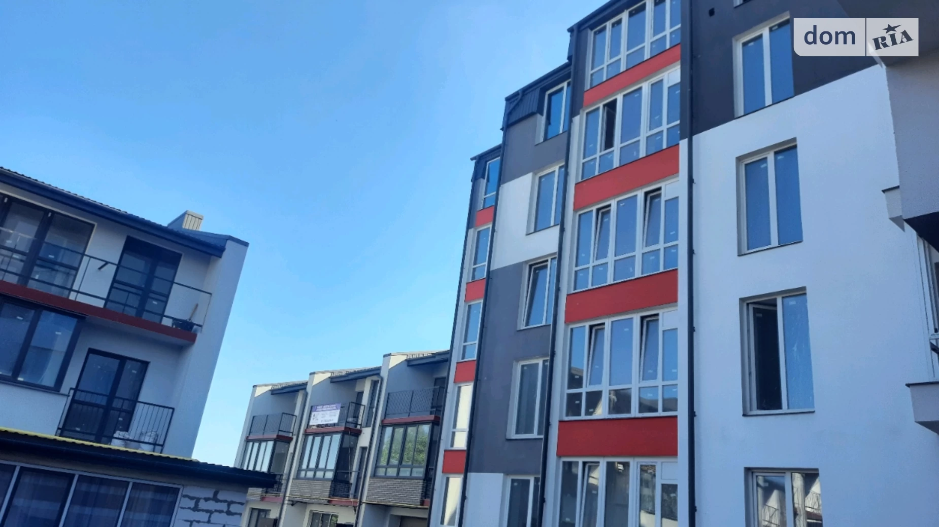 Продається 2-кімнатна квартира 53 кв. м у Петрикові, вул. Степана Бандери, 45Б - фото 2