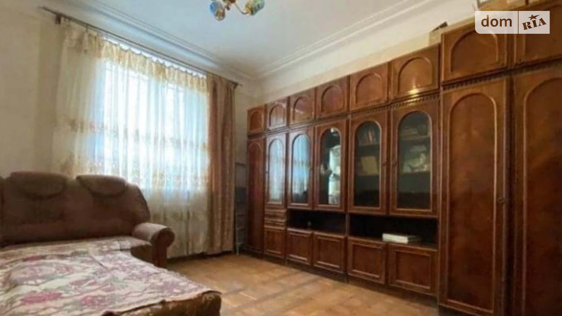 Продается 1-комнатная квартира 32 кв. м в Одессе, ул. Леонтовича