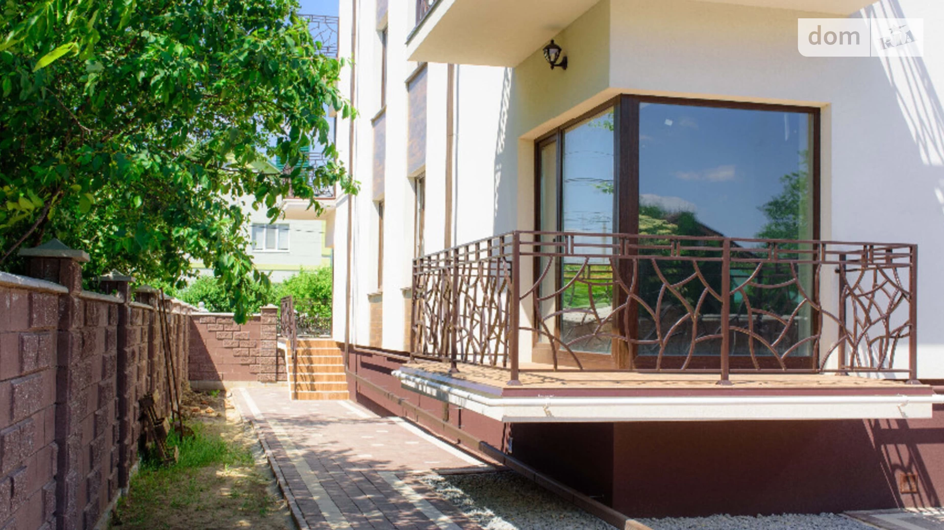 Продается 2-комнатная квартира 61 кв. м в Ровно, ул. Назара Небожинского(Павлюченко)