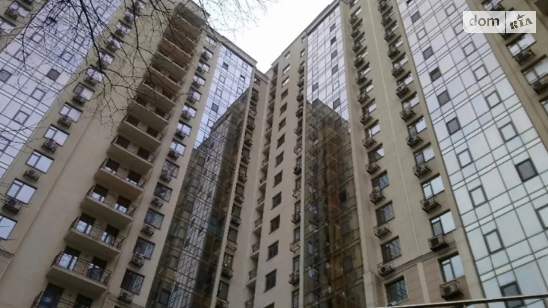Продается 3-комнатная квартира 78 кв. м в Одессе, плато Гагаринское, 5
