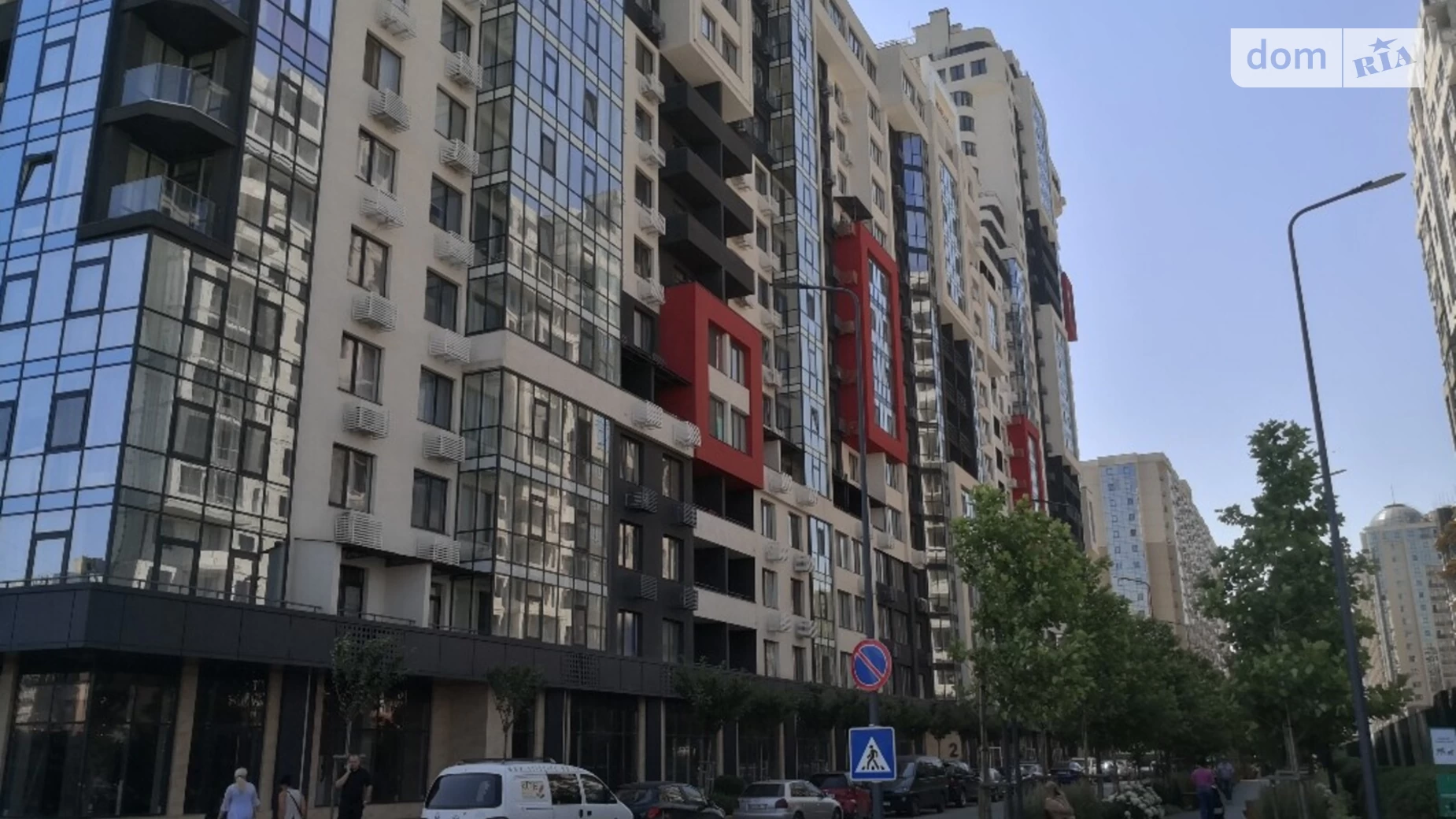 Продается 4-комнатная квартира 141.9 кв. м в Одессе, ул. Академика Вильямса