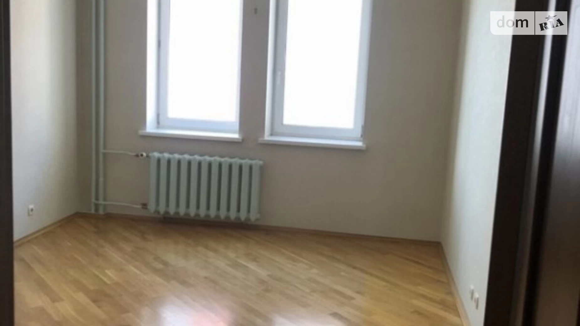 Продается 3-комнатная квартира 96 кв. м в Киеве, ул. Елены Пчилки, 3А